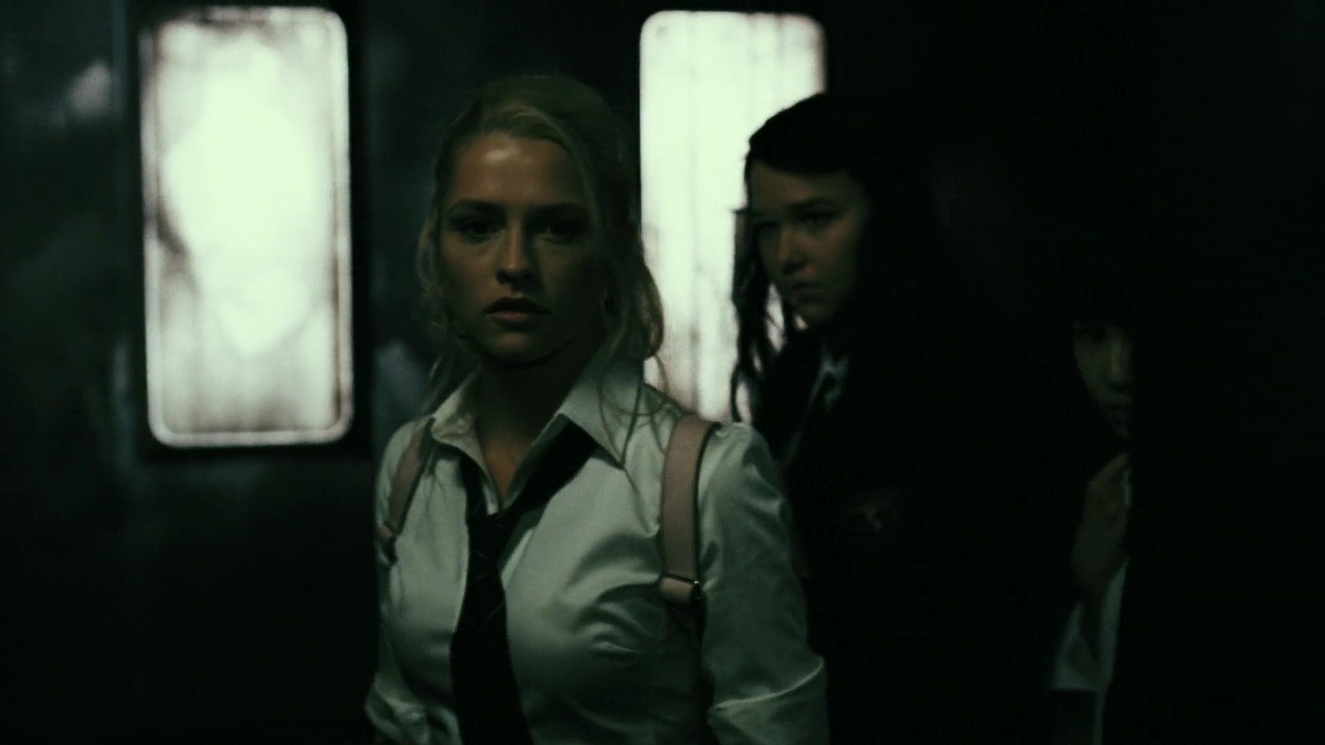 The_Grudge_2_2006_1080p_BluRay__01500.jpg The_Grudge_2_2006_1080p_BluRay__01500.jpg