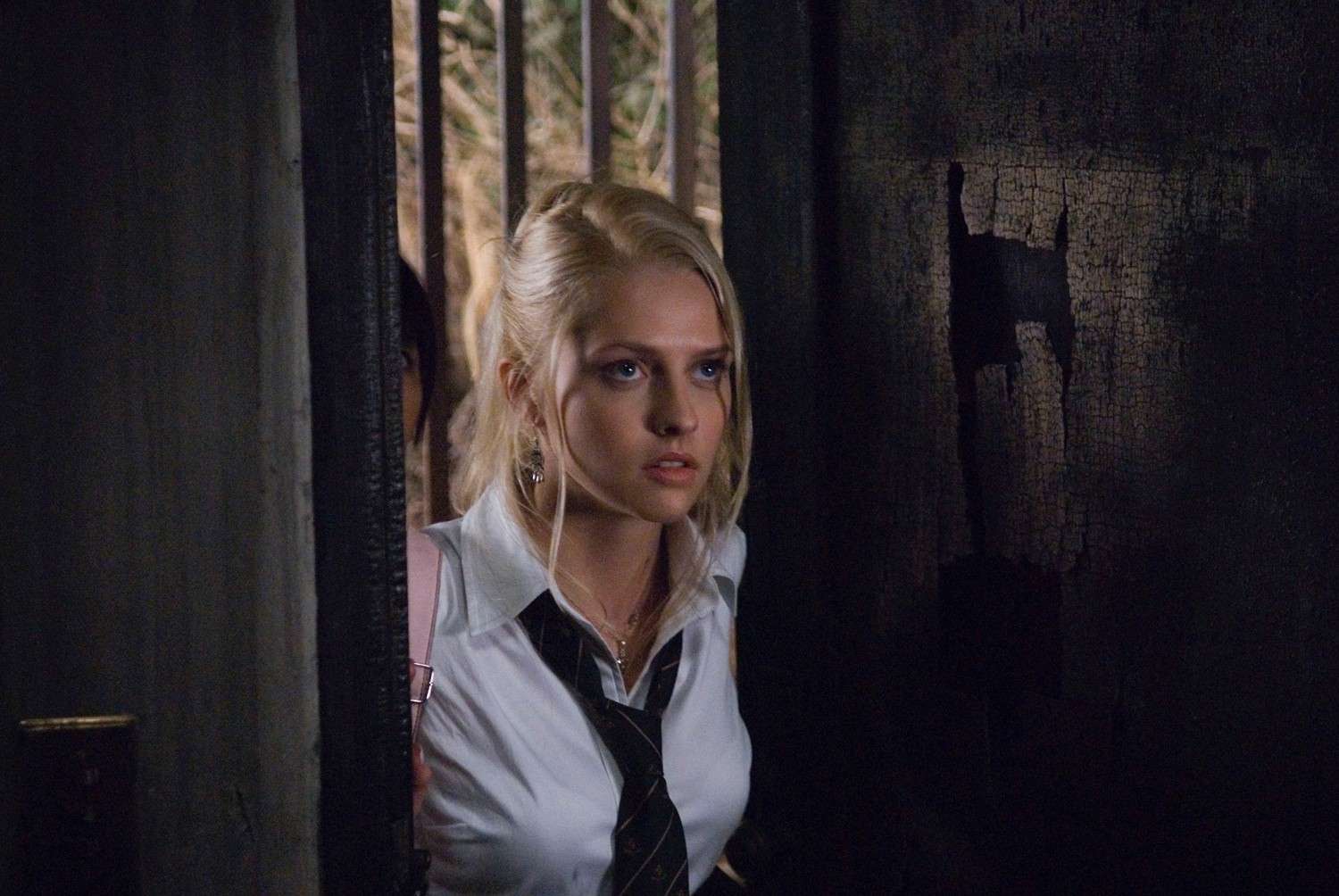 adoringteresap_thegrudge2_stills_005-2.jpg adoringteresap_thegrudge2_stills_005-2.jpg