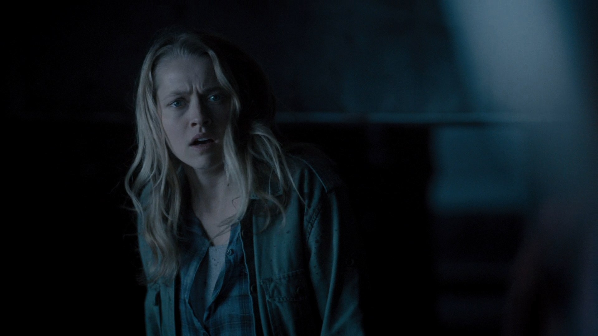 adoringteresap_warmbodies_caps_0218.jpg adoringteresap_warmbodies_caps_0218.jpg