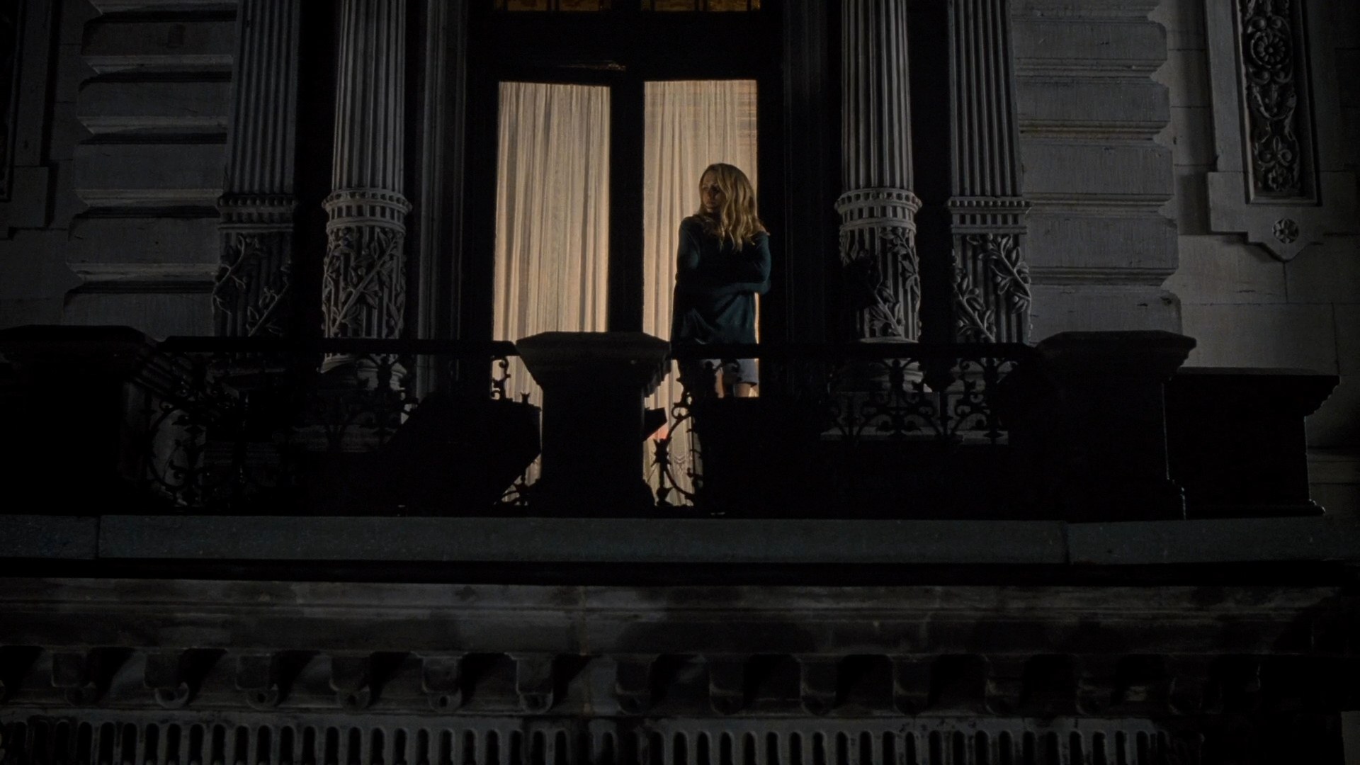 adoringteresap_warmbodies_caps_0331.jpg adoringteresap_warmbodies_caps_0331.jpg