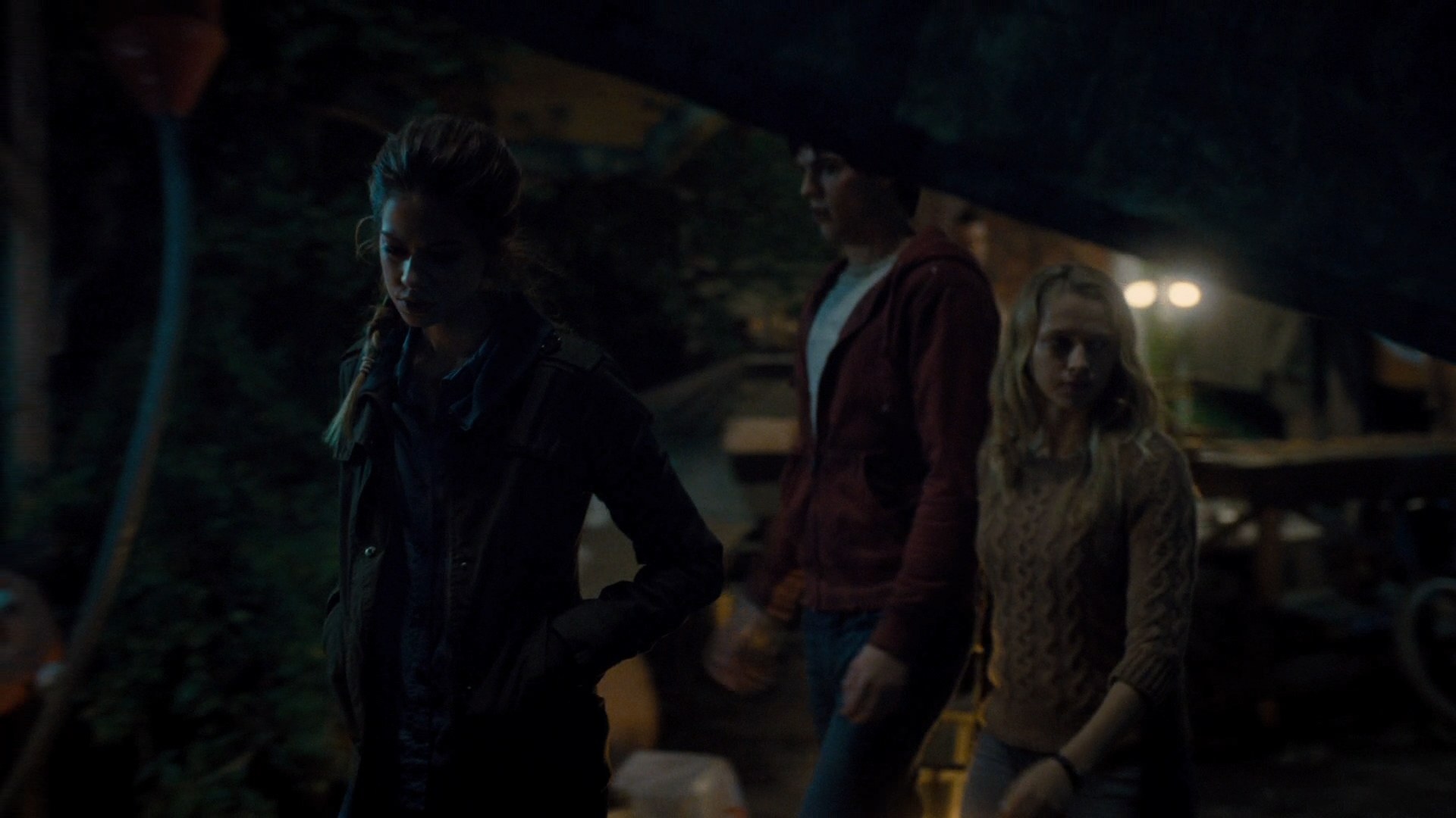 adoringteresap_warmbodies_caps_0394.jpg adoringteresap_warmbodies_caps_0394.jpg