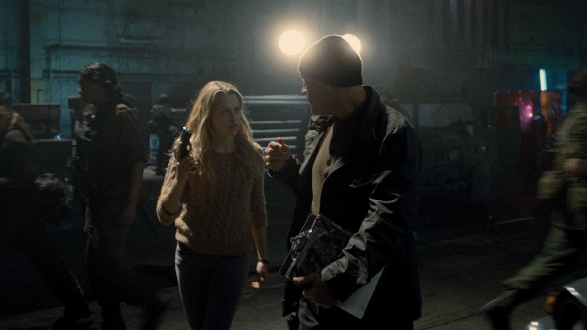 adoringteresap_warmbodies_caps_0431.jpg adoringteresap_warmbodies_caps_0431.jpg