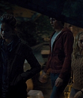 adoringteresap_warmbodies_caps_0394.jpg
