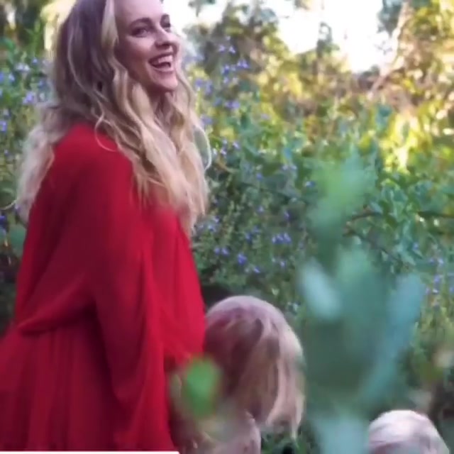 adoringterep_davidjonesmothersday_2019_video__000009.jpg adoringterep_davidjonesmothersday_2019_video__000009.jpg