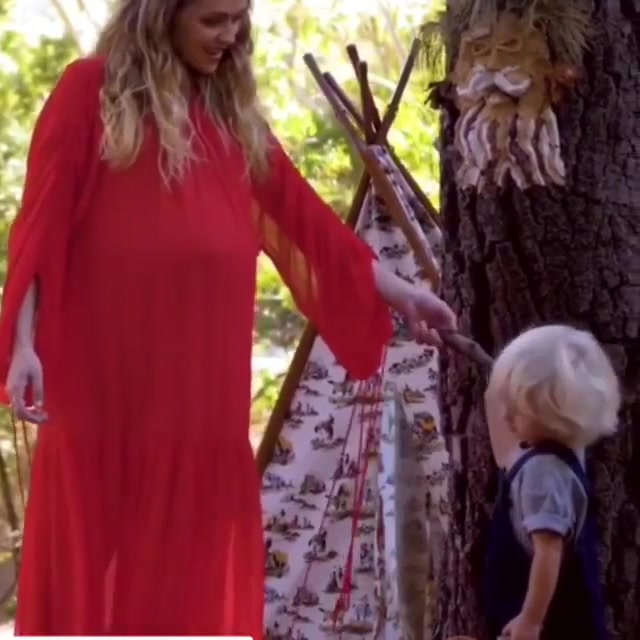 adoringterep_davidjonesmothersday_2019_video__000029.jpg