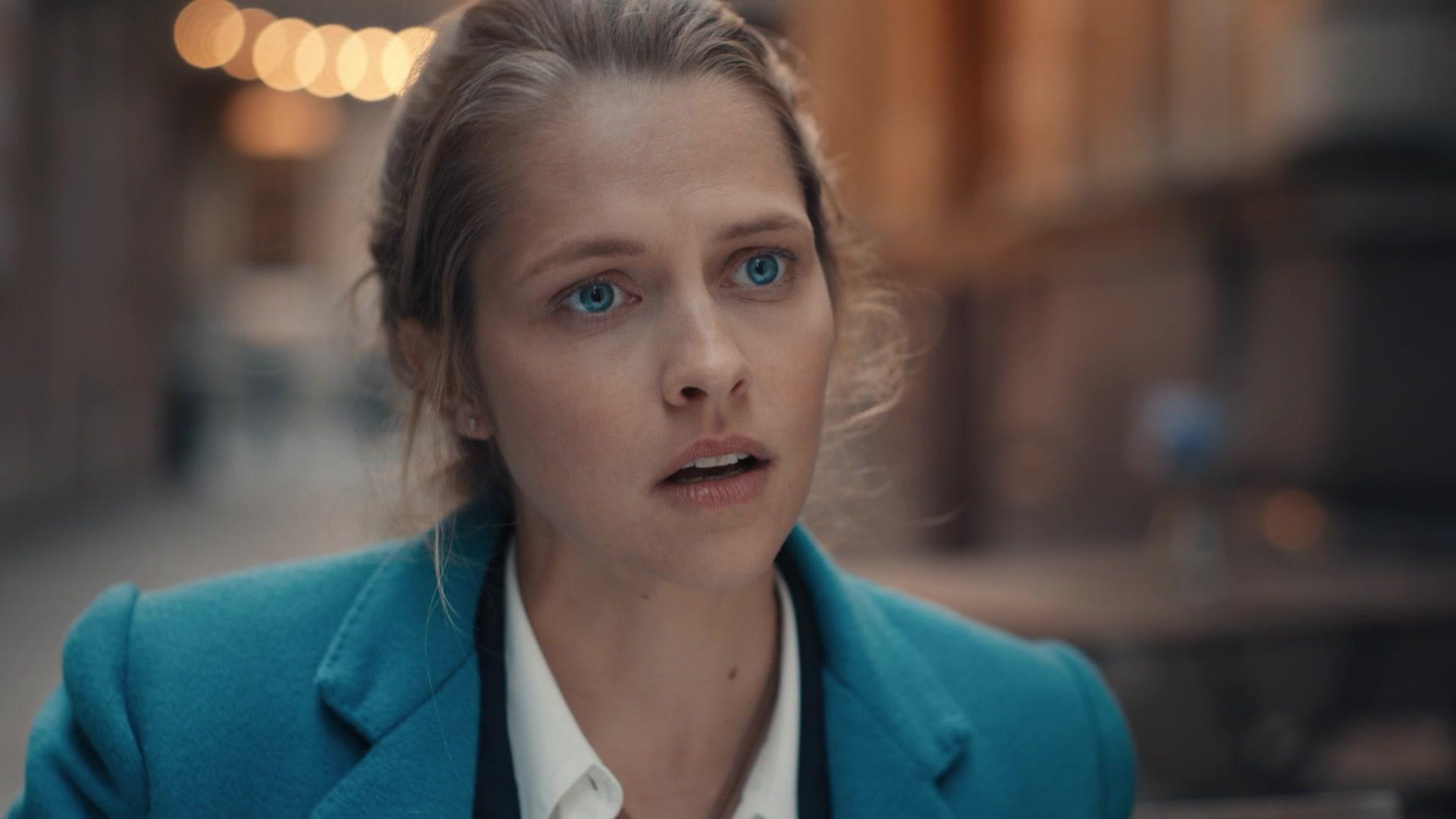 A_Discovery_of_Witches_S01E01_1080p_ATP_0810.jpg