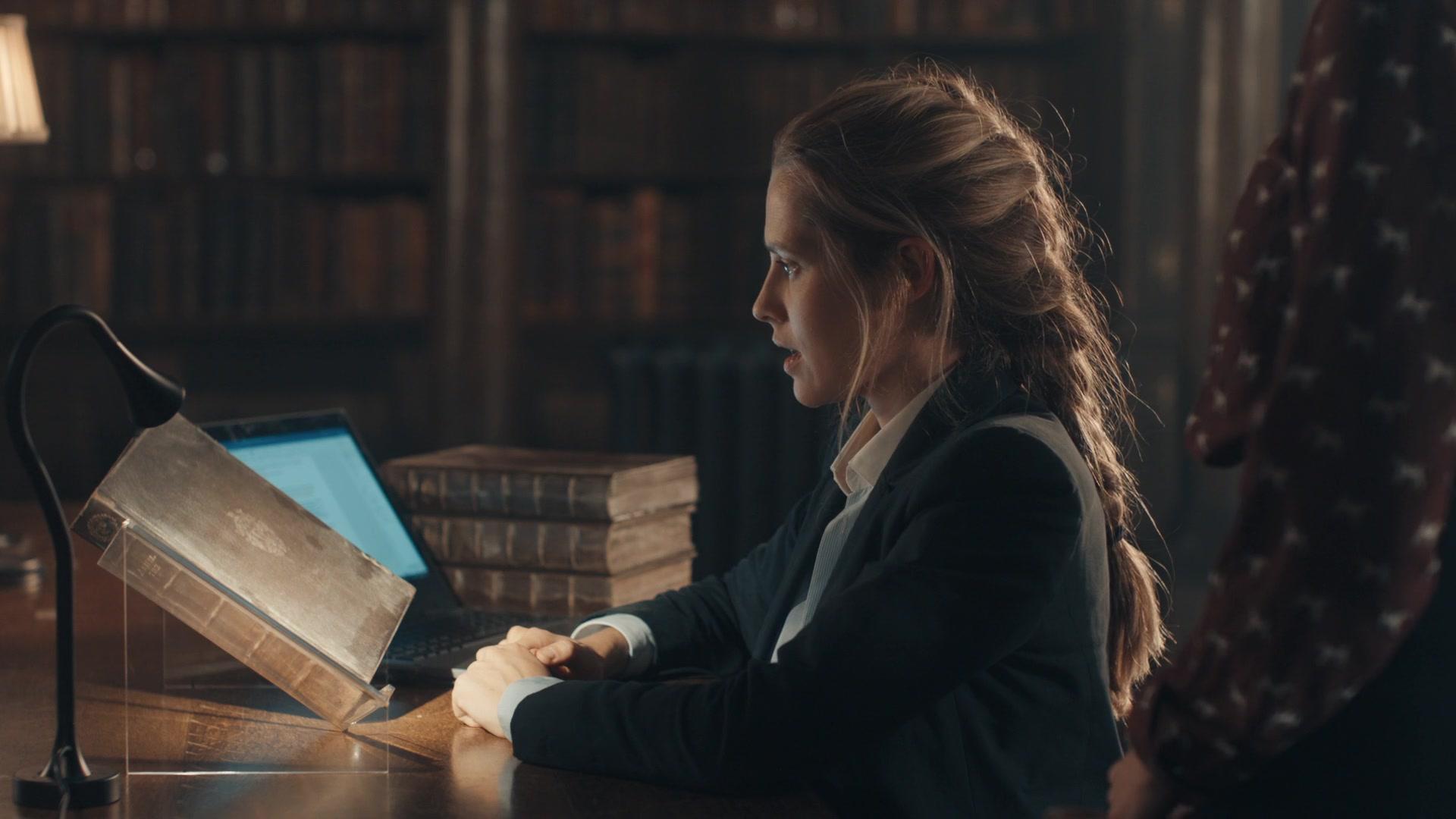 A_Discovery_of_Witches_S01E01_1080p_ATP_1268.jpg A_Discovery_of_Witches_S01E01_1080p_ATP_1268.jpg