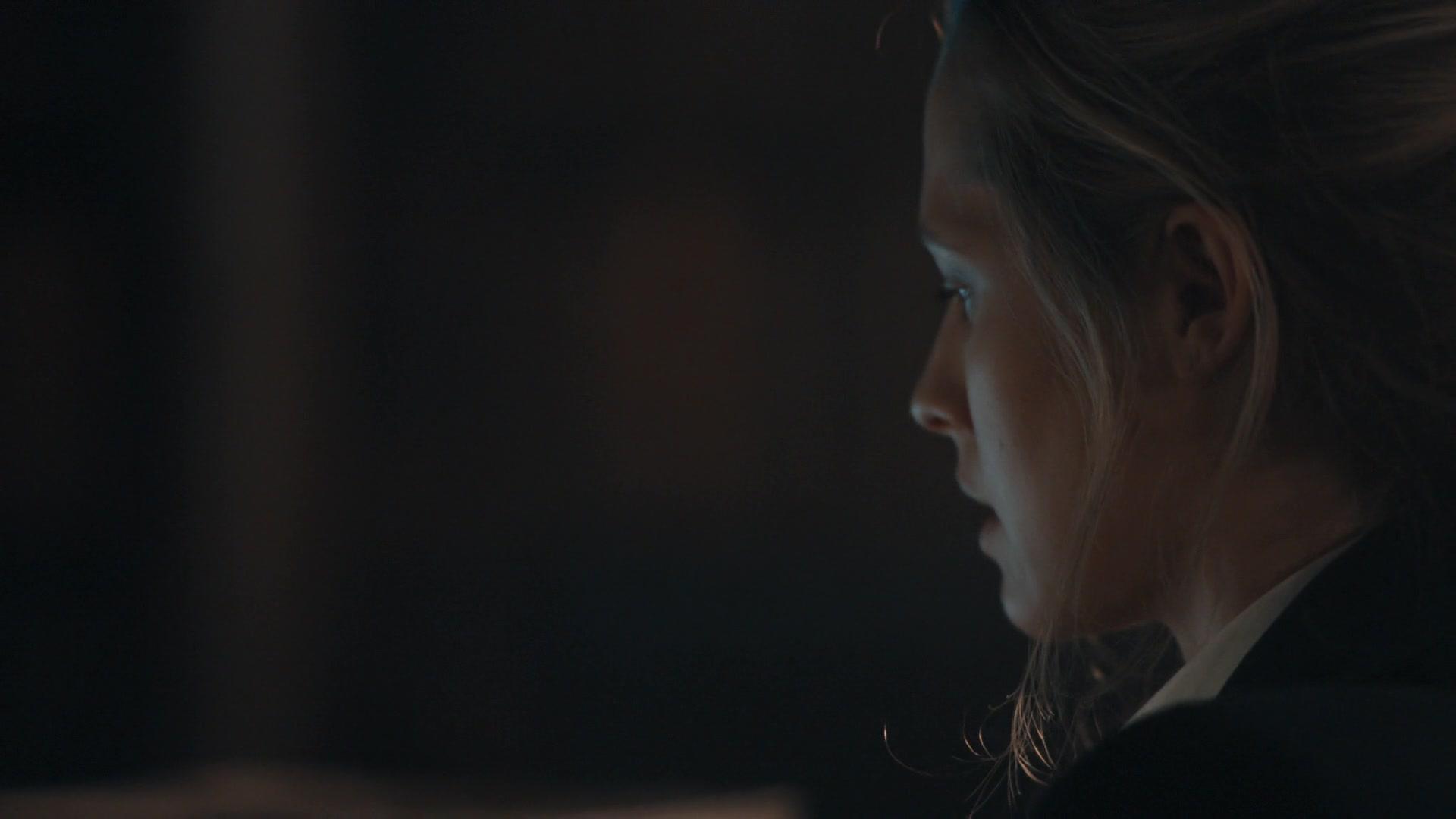 A_Discovery_of_Witches_S01E01_1080p_ATP_1487.jpg