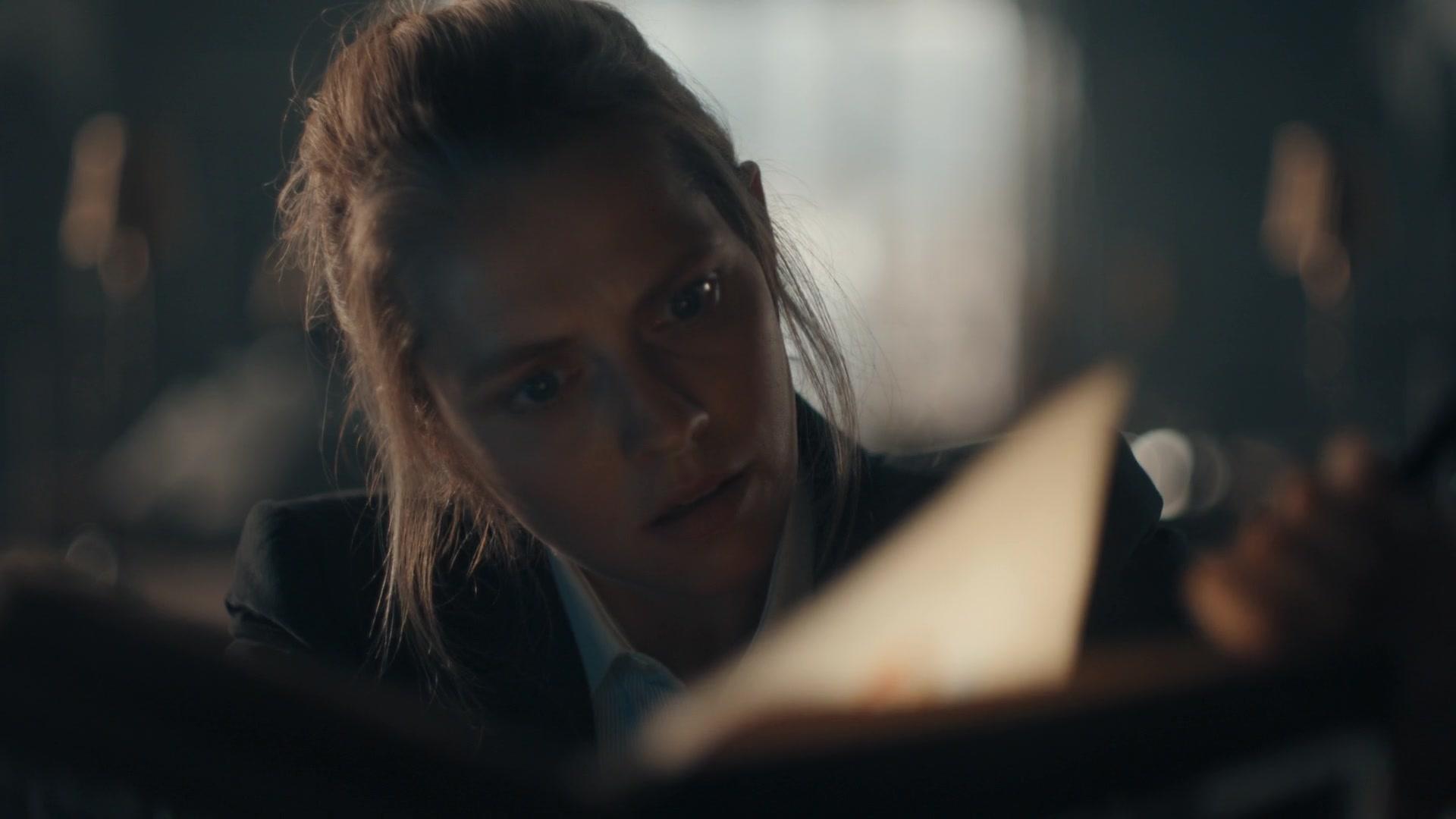 A_Discovery_of_Witches_S01E01_1080p_ATP_1528.jpg