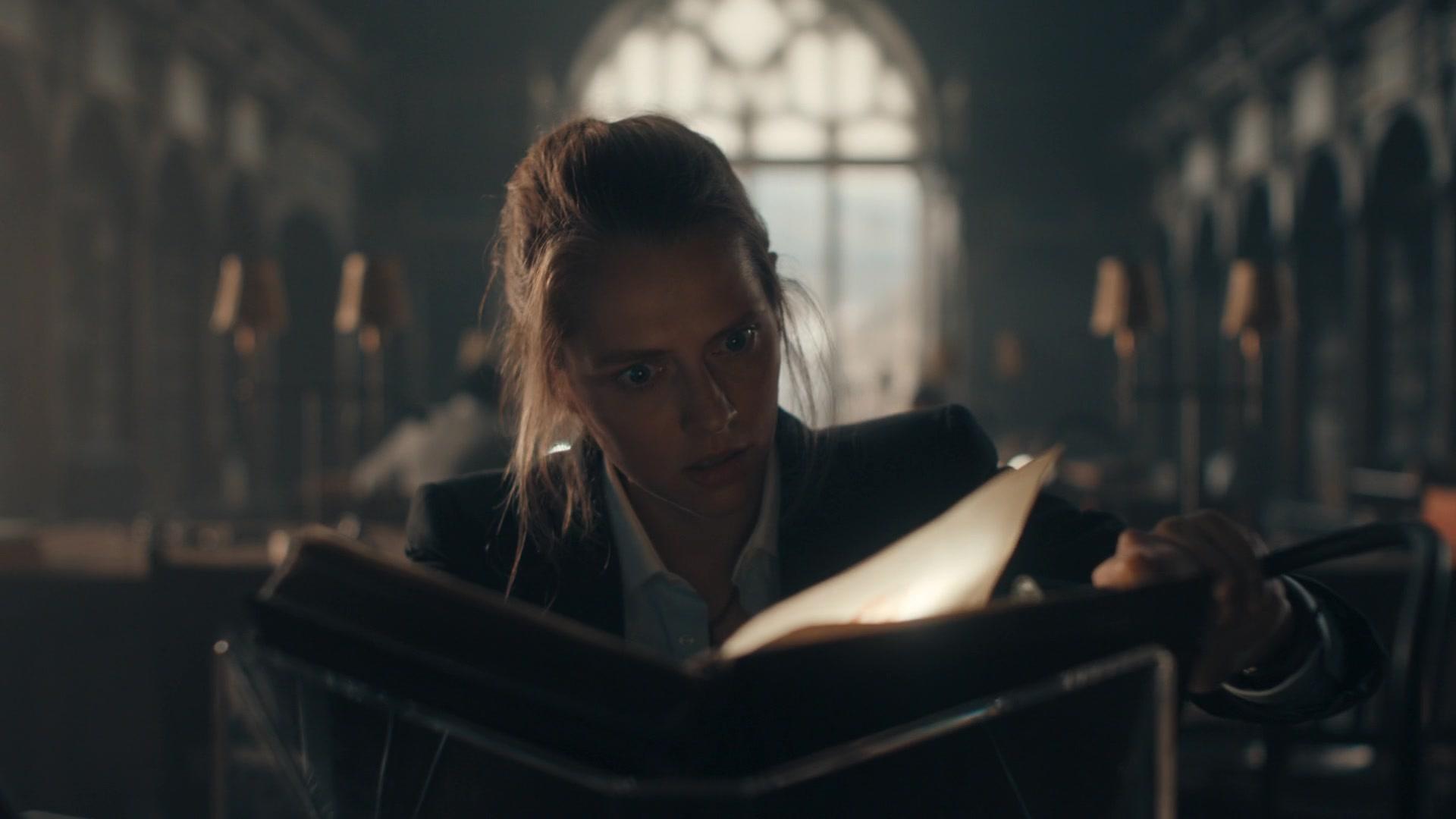 A_Discovery_of_Witches_S01E01_1080p_ATP_1554.jpg A_Discovery_of_Witches_S01E01_1080p_ATP_1554.jpg