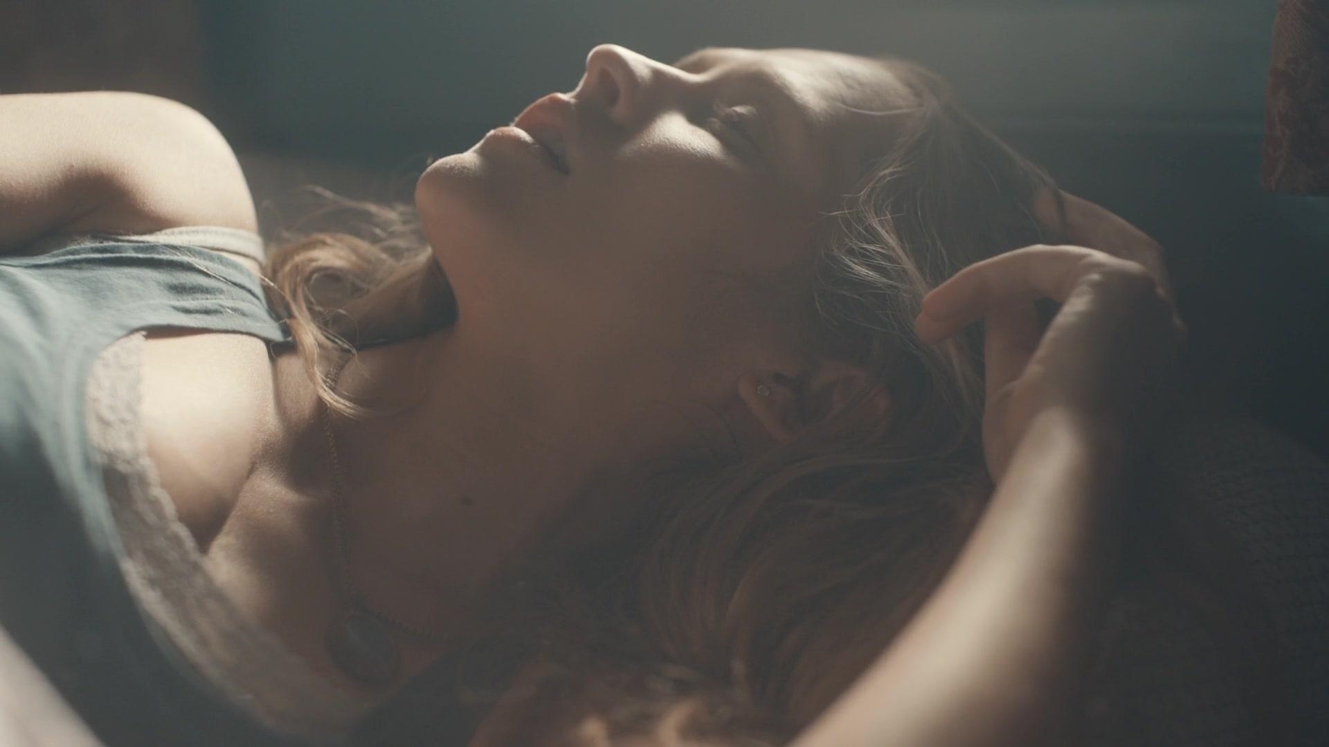 A_Discovery_of_Witches_S01E01_1080p_ATP_2542.jpg