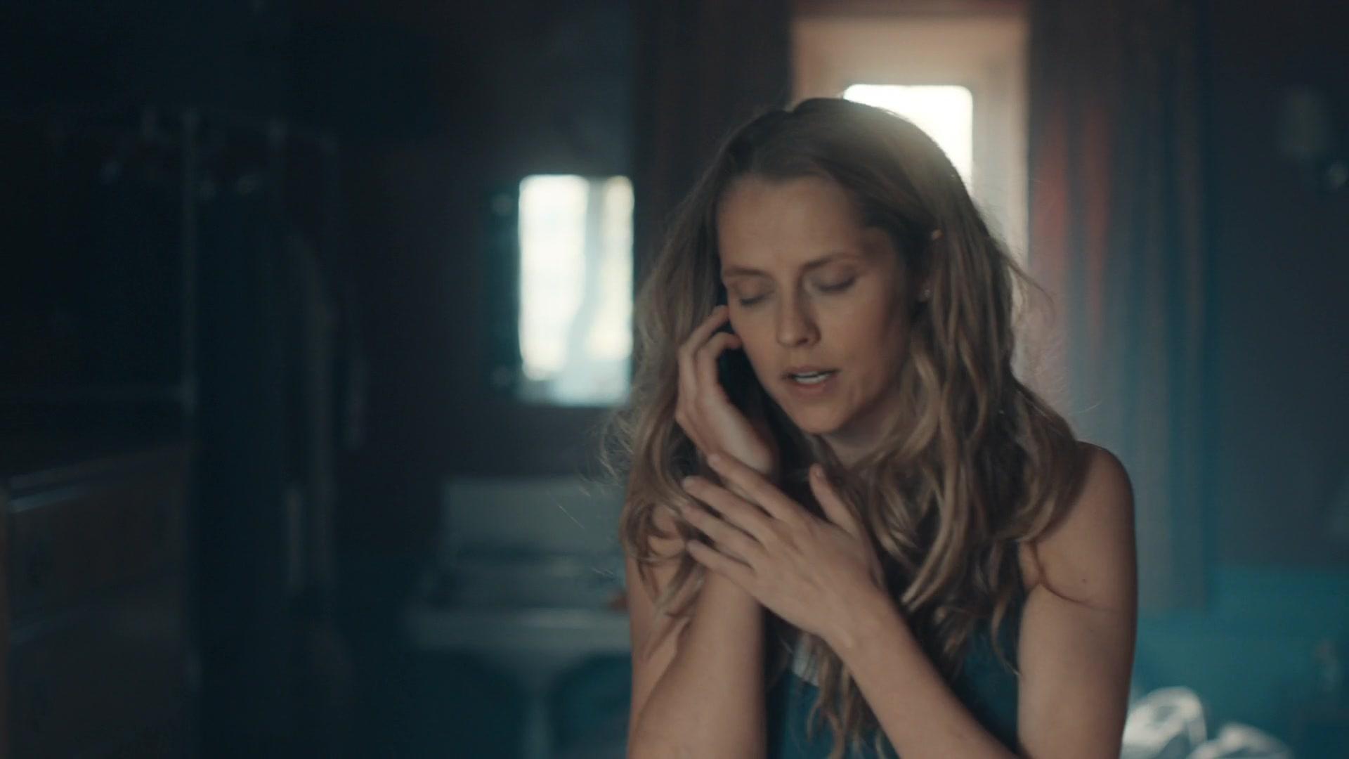 A_Discovery_of_Witches_S01E01_1080p_ATP_2670.jpg
