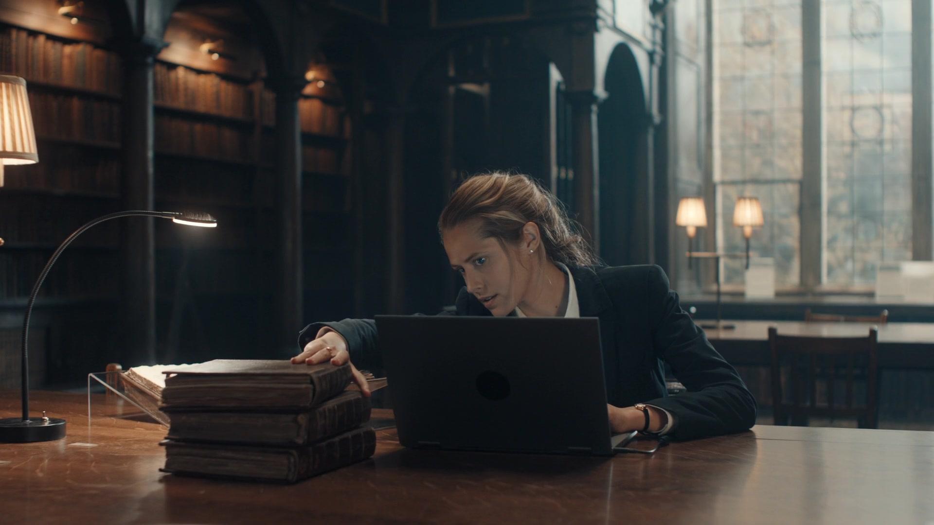 A_Discovery_of_Witches_S01E01_1080p_ATP_3526.jpg