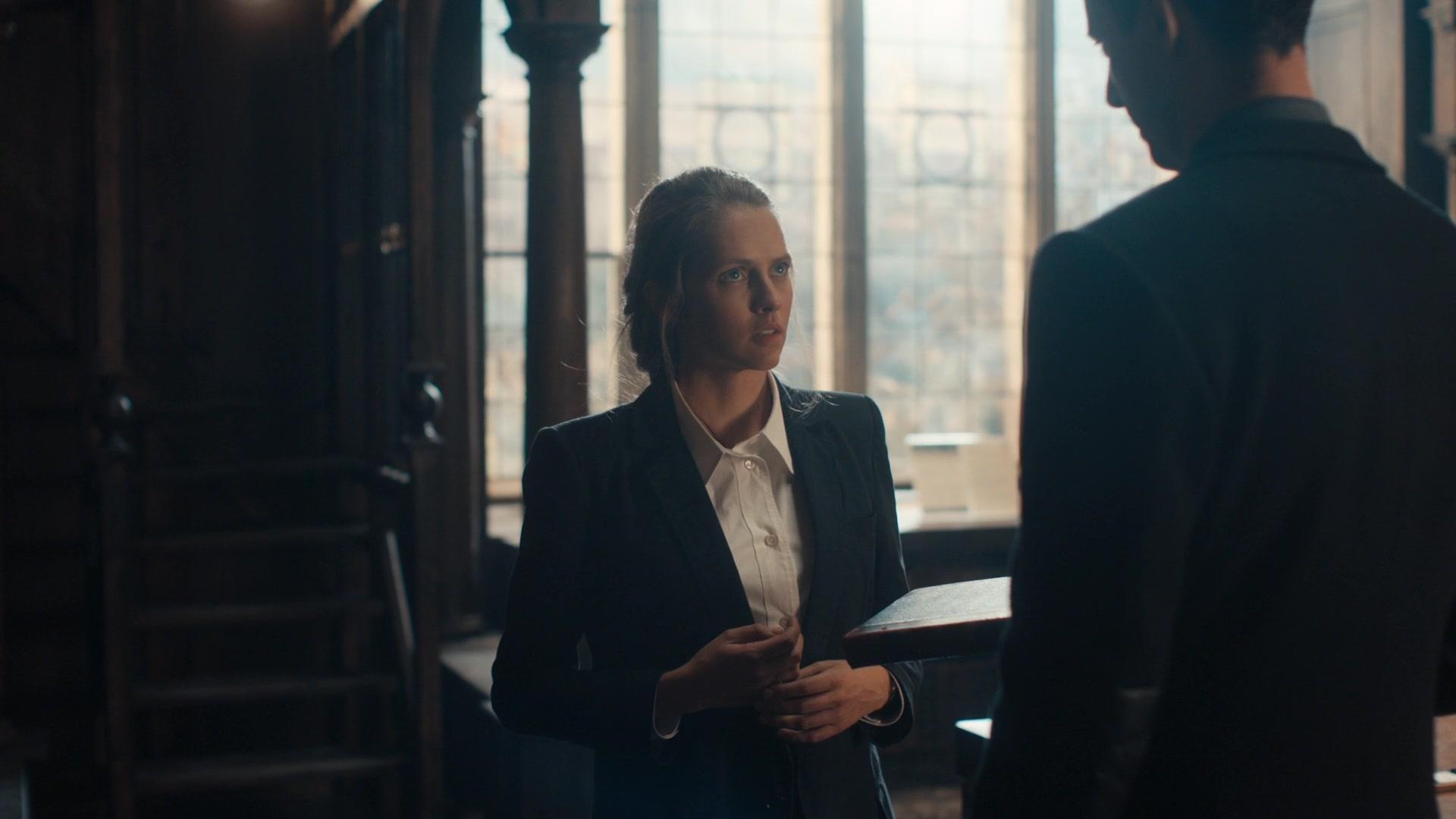 A_Discovery_of_Witches_S01E01_1080p_ATP_3698.jpg A_Discovery_of_Witches_S01E01_1080p_ATP_3698.jpg