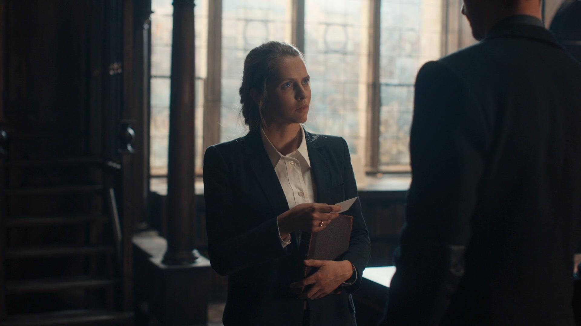 A_Discovery_of_Witches_S01E01_1080p_ATP_3746.jpg