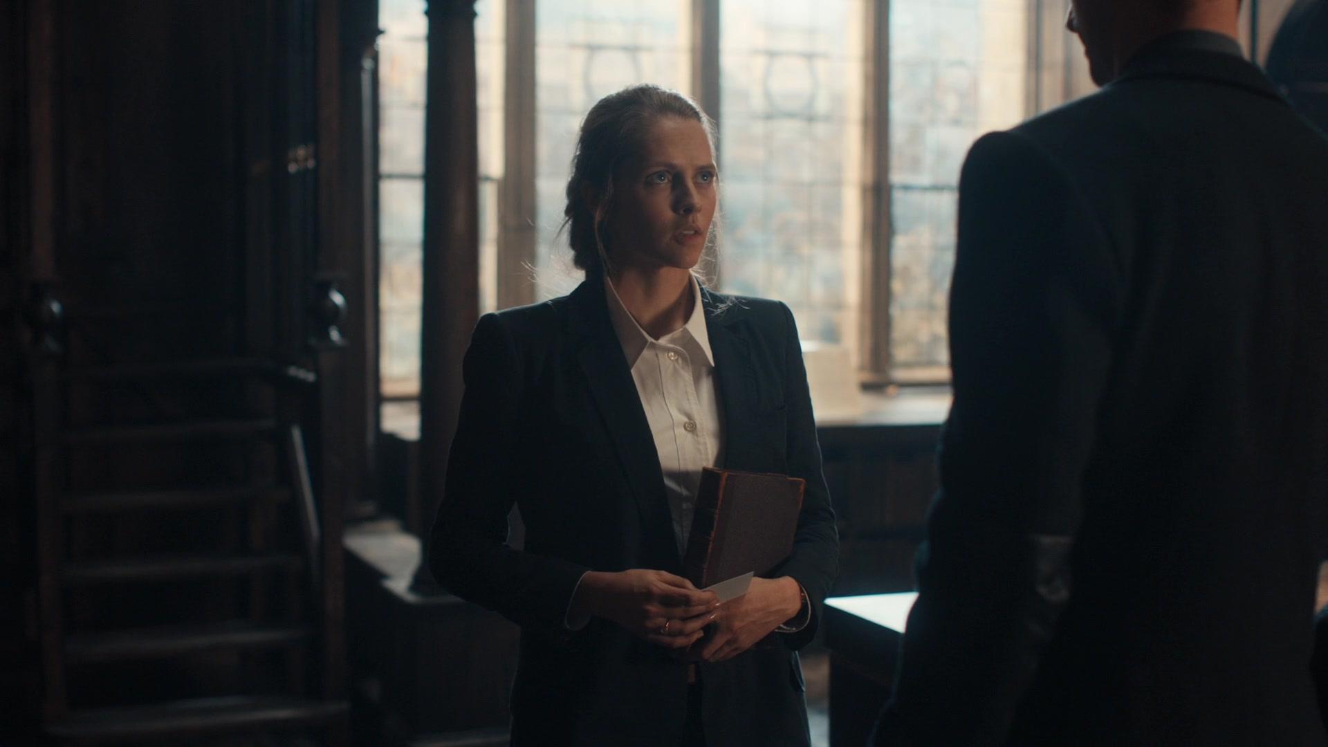 A_Discovery_of_Witches_S01E01_1080p_ATP_3851.jpg A_Discovery_of_Witches_S01E01_1080p_ATP_3851.jpg