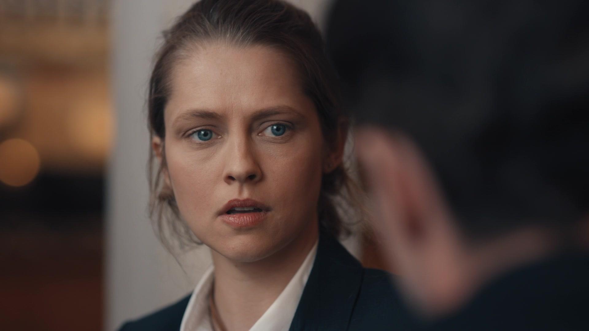 A_Discovery_of_Witches_S01E01_1080p_ATP_4248.jpg
