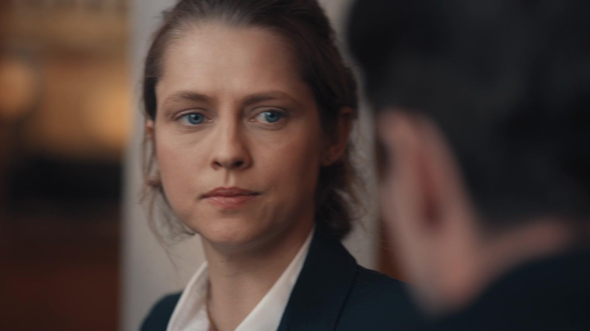 A_Discovery_of_Witches_S01E01_1080p_ATP_4348.jpg