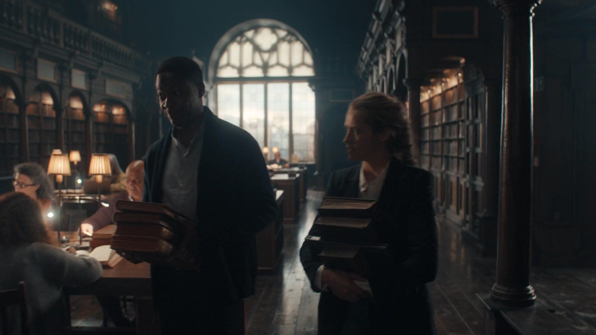 A_Discovery_of_Witches_S01E01_1080p_ATP_5163.jpg