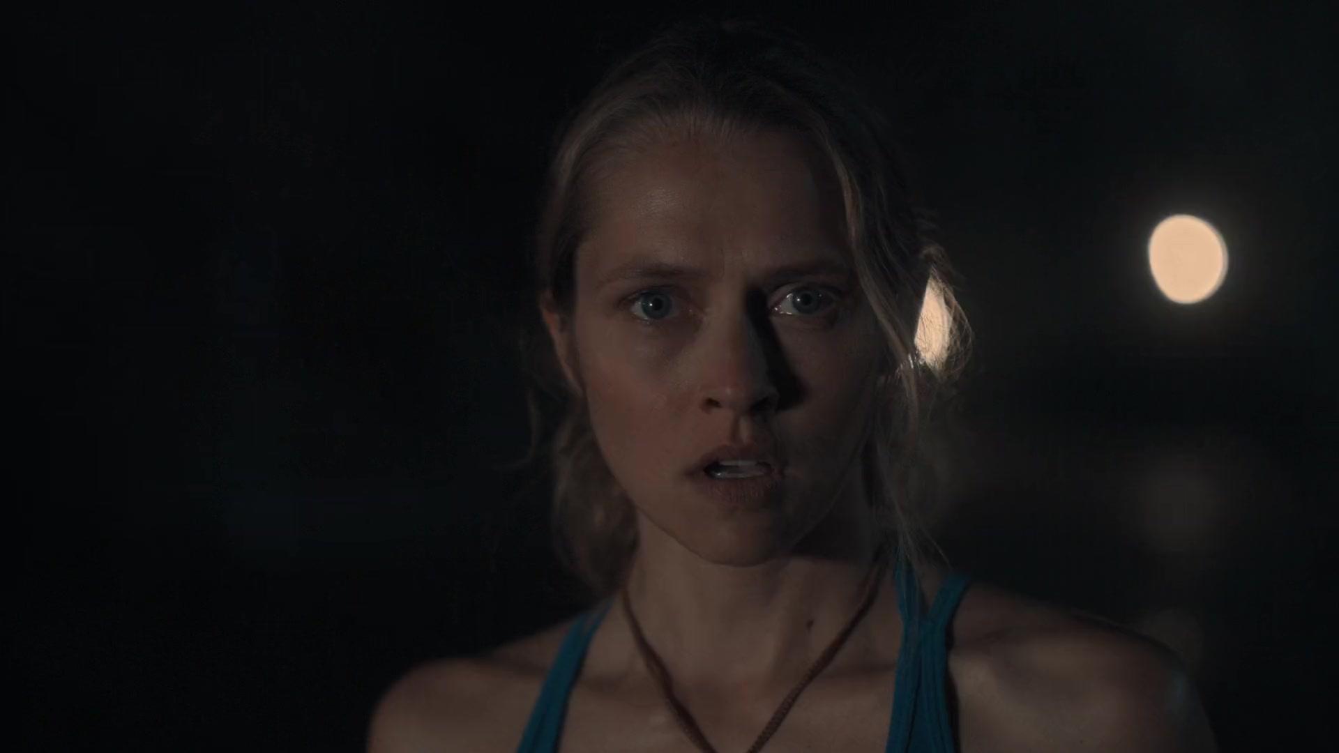 A_Discovery_of_Witches_S01E01_1080p_ATP_6416.jpg