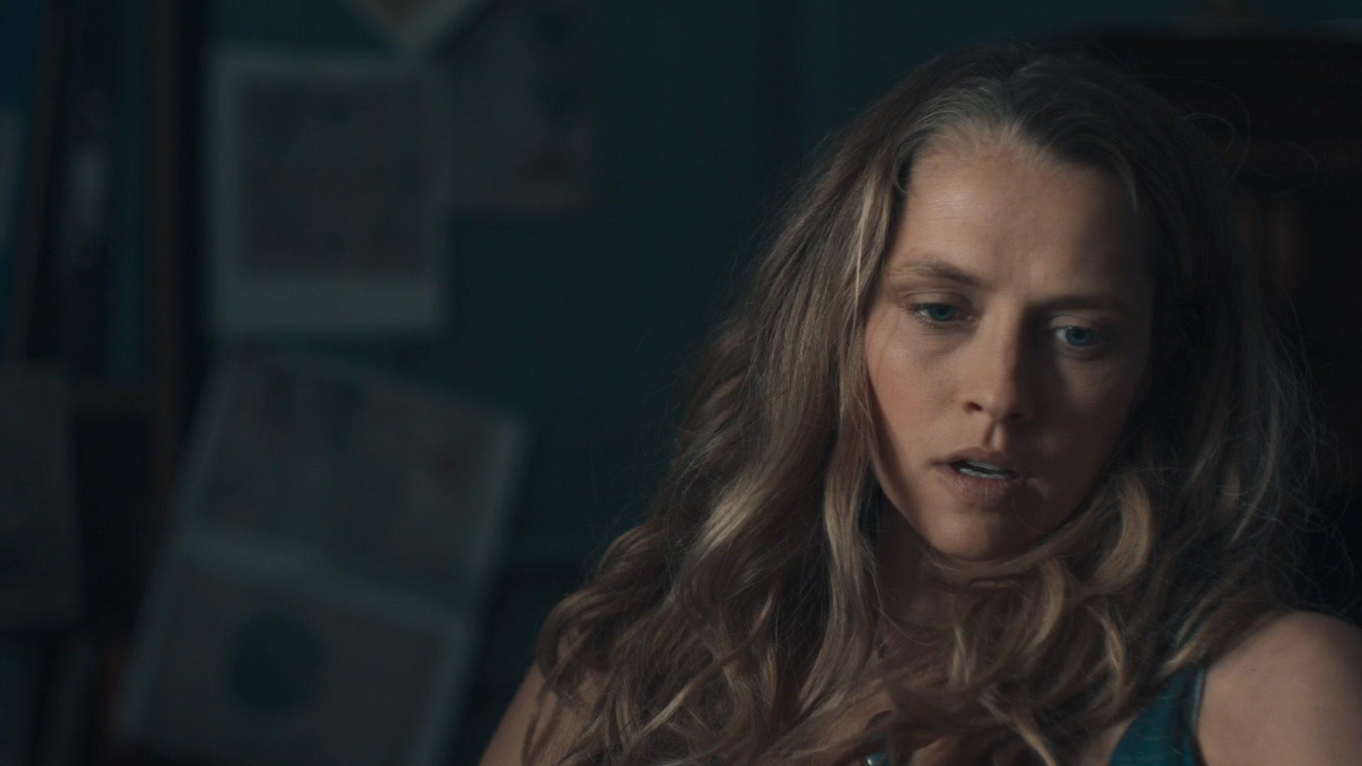 A_Discovery_of_Witches_S01E02_1080p_ATP_0869.jpg A_Discovery_of_Witches_S01E02_1080p_ATP_0869.jpg
