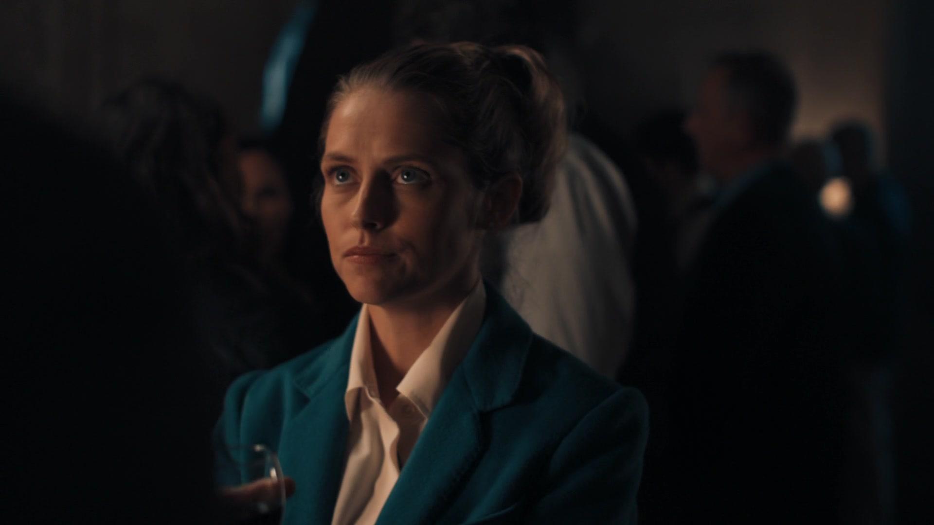 A_Discovery_of_Witches_S01E02_1080p_ATP_3955.jpg A_Discovery_of_Witches_S01E02_1080p_ATP_3955.jpg