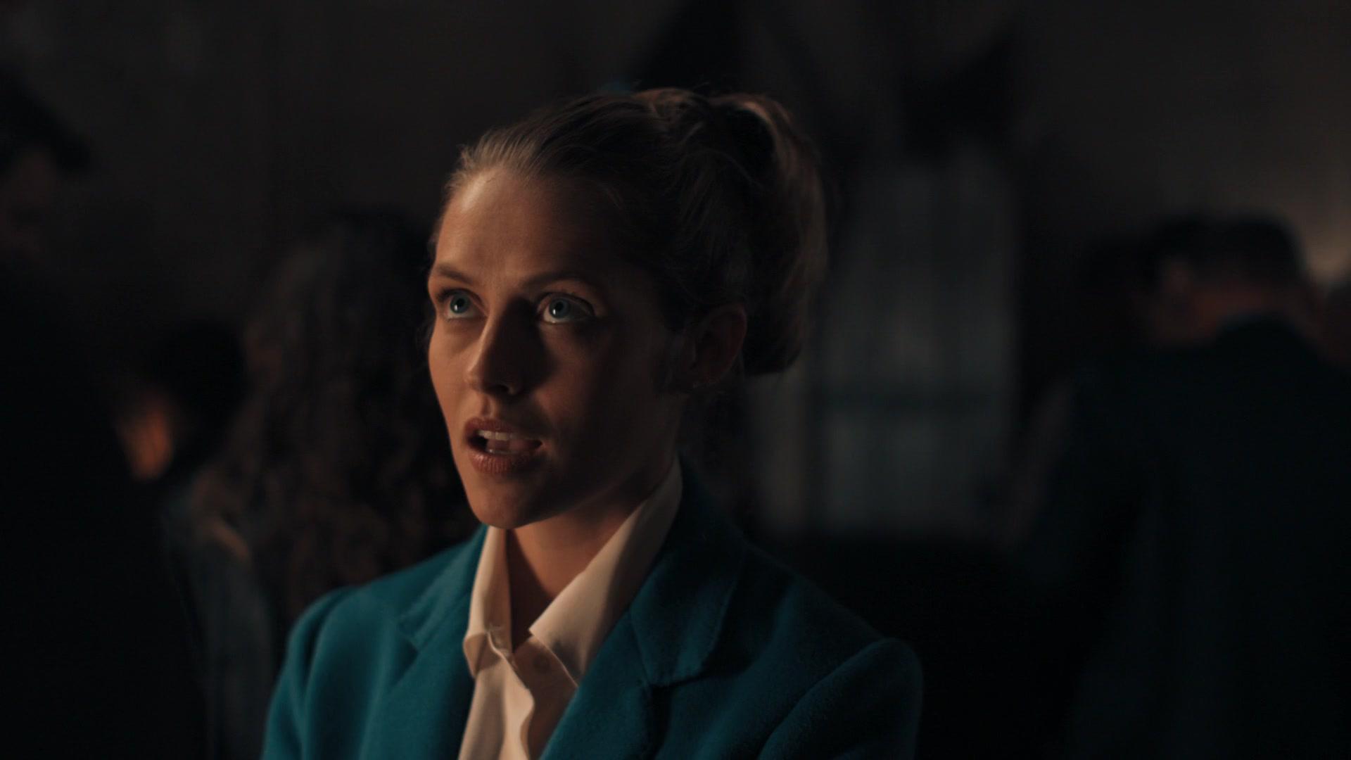 A_Discovery_of_Witches_S01E02_1080p_ATP_4057.jpg A_Discovery_of_Witches_S01E02_1080p_ATP_4057.jpg