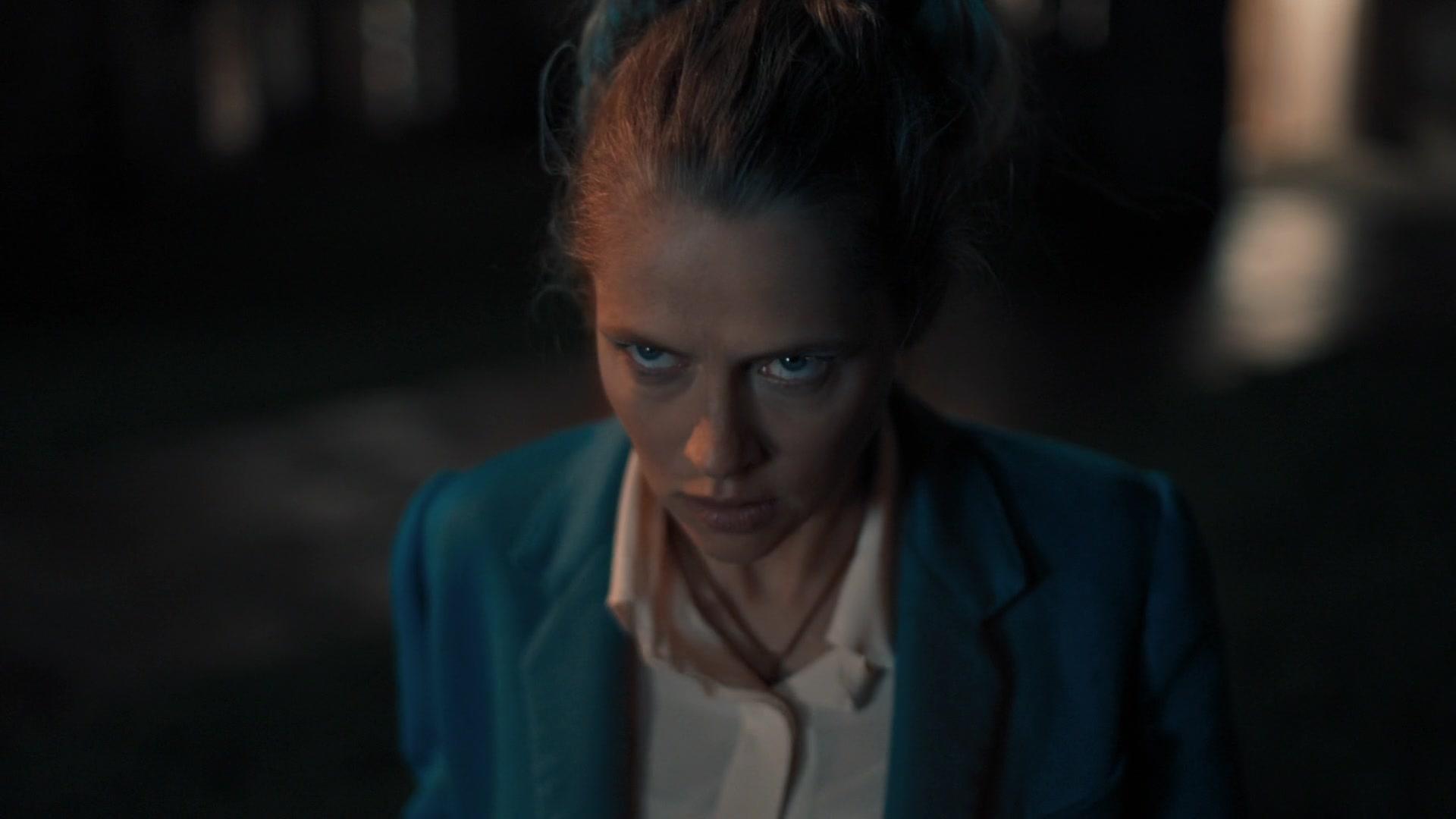 A_Discovery_of_Witches_S01E02_1080p_ATP_4211.jpg A_Discovery_of_Witches_S01E02_1080p_ATP_4211.jpg