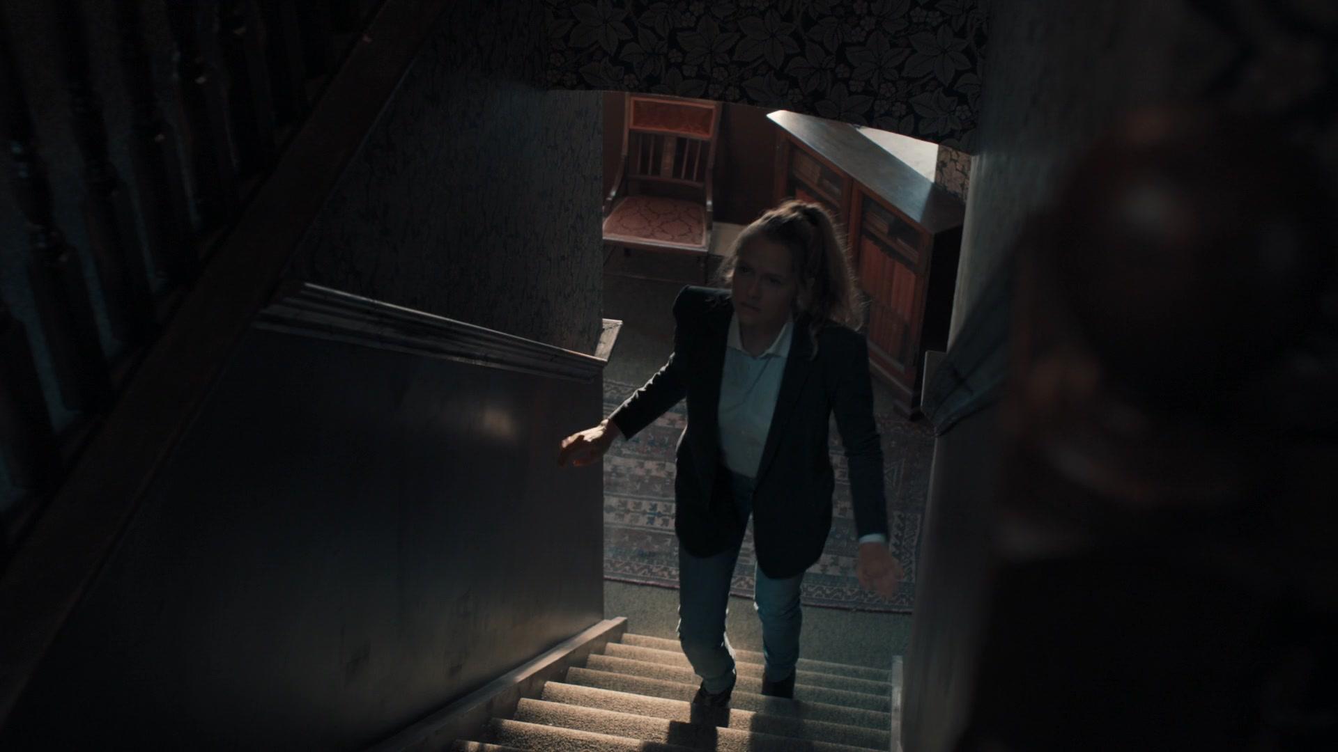 A_Discovery_of_Witches_S01E02_1080p_ATP_4637.jpg A_Discovery_of_Witches_S01E02_1080p_ATP_4637.jpg