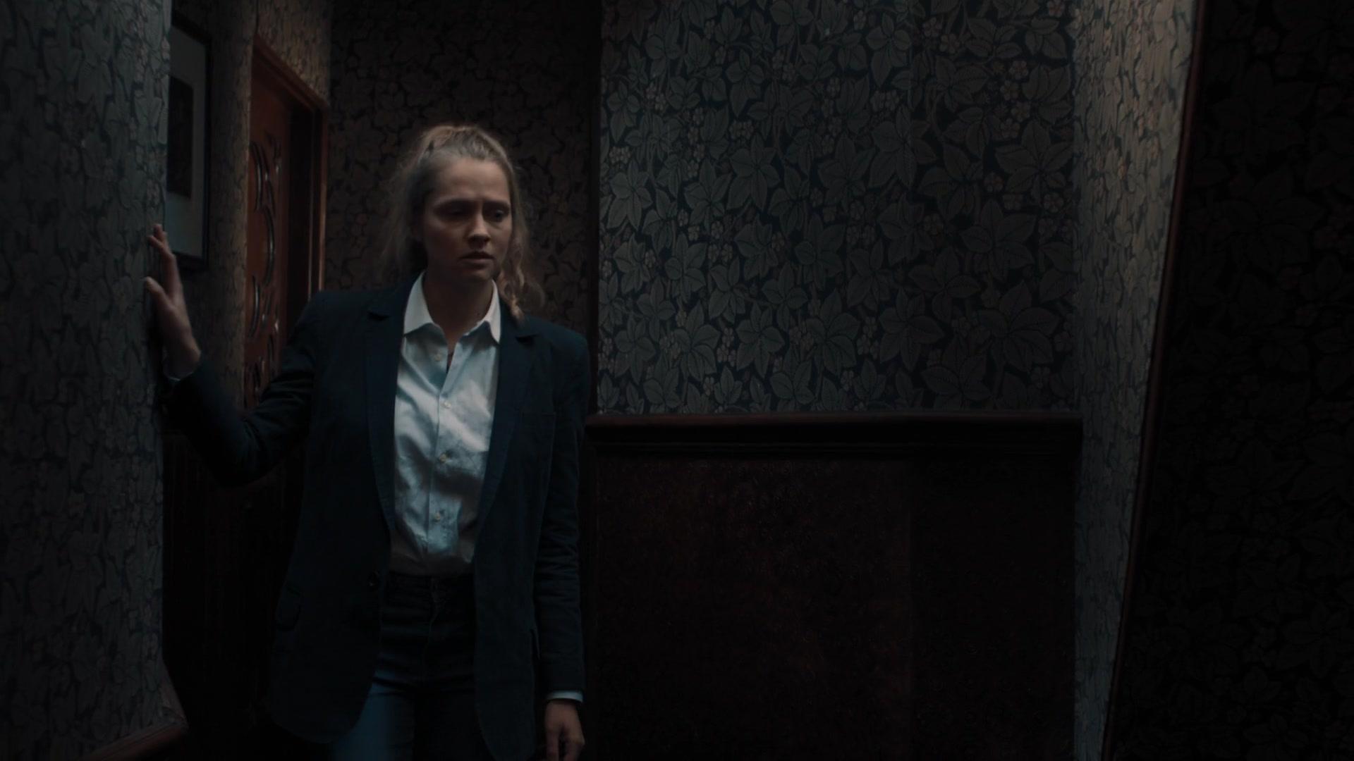 A_Discovery_of_Witches_S01E02_1080p_ATP_4717.jpg A_Discovery_of_Witches_S01E02_1080p_ATP_4717.jpg