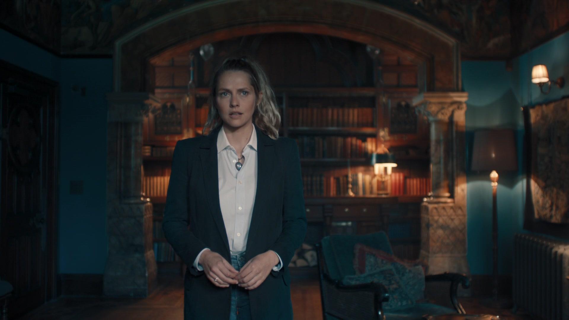 A_Discovery_of_Witches_S01E02_1080p_ATP_4950.jpg A_Discovery_of_Witches_S01E02_1080p_ATP_4950.jpg