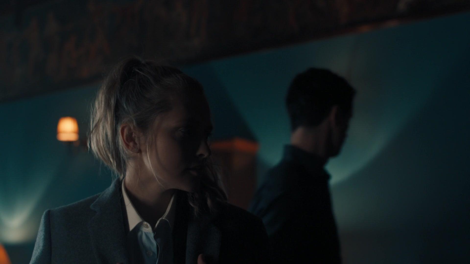 A_Discovery_of_Witches_S01E02_1080p_ATP_5332.jpg A_Discovery_of_Witches_S01E02_1080p_ATP_5332.jpg
