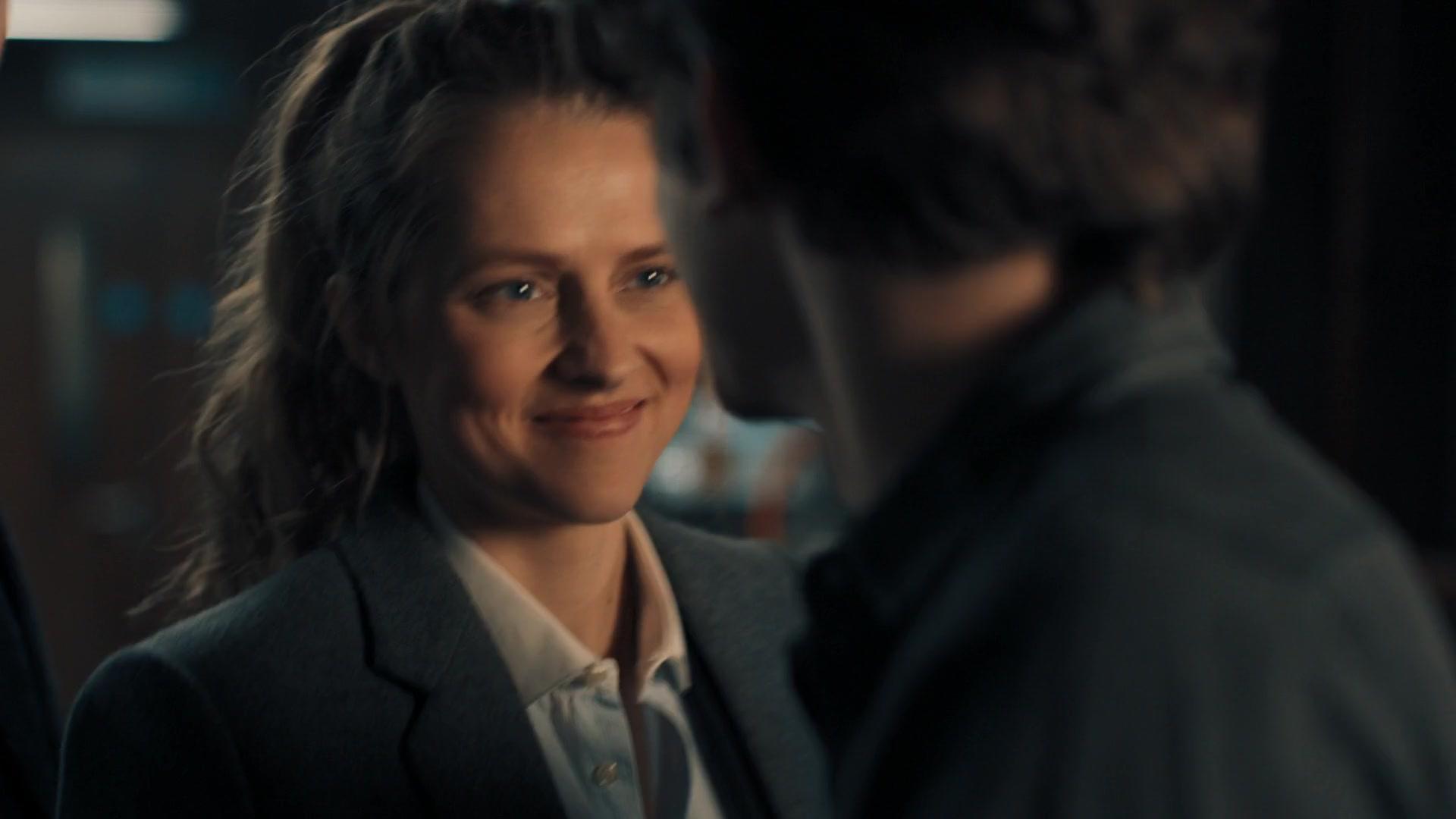 A_Discovery_of_Witches_S01E02_1080p_ATP_5441.jpg A_Discovery_of_Witches_S01E02_1080p_ATP_5441.jpg