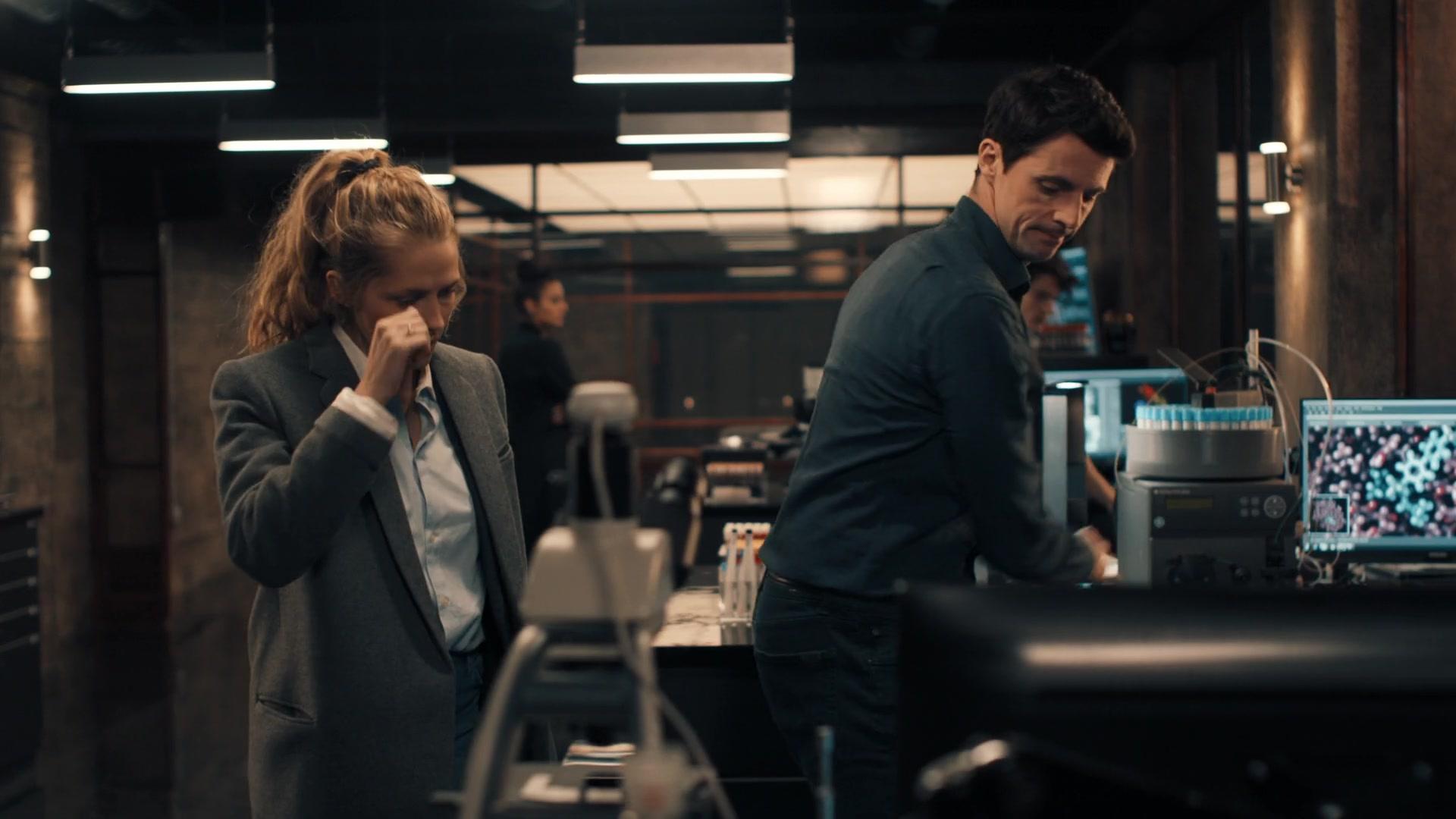 A_Discovery_of_Witches_S01E02_1080p_ATP_5549.jpg A_Discovery_of_Witches_S01E02_1080p_ATP_5549.jpg