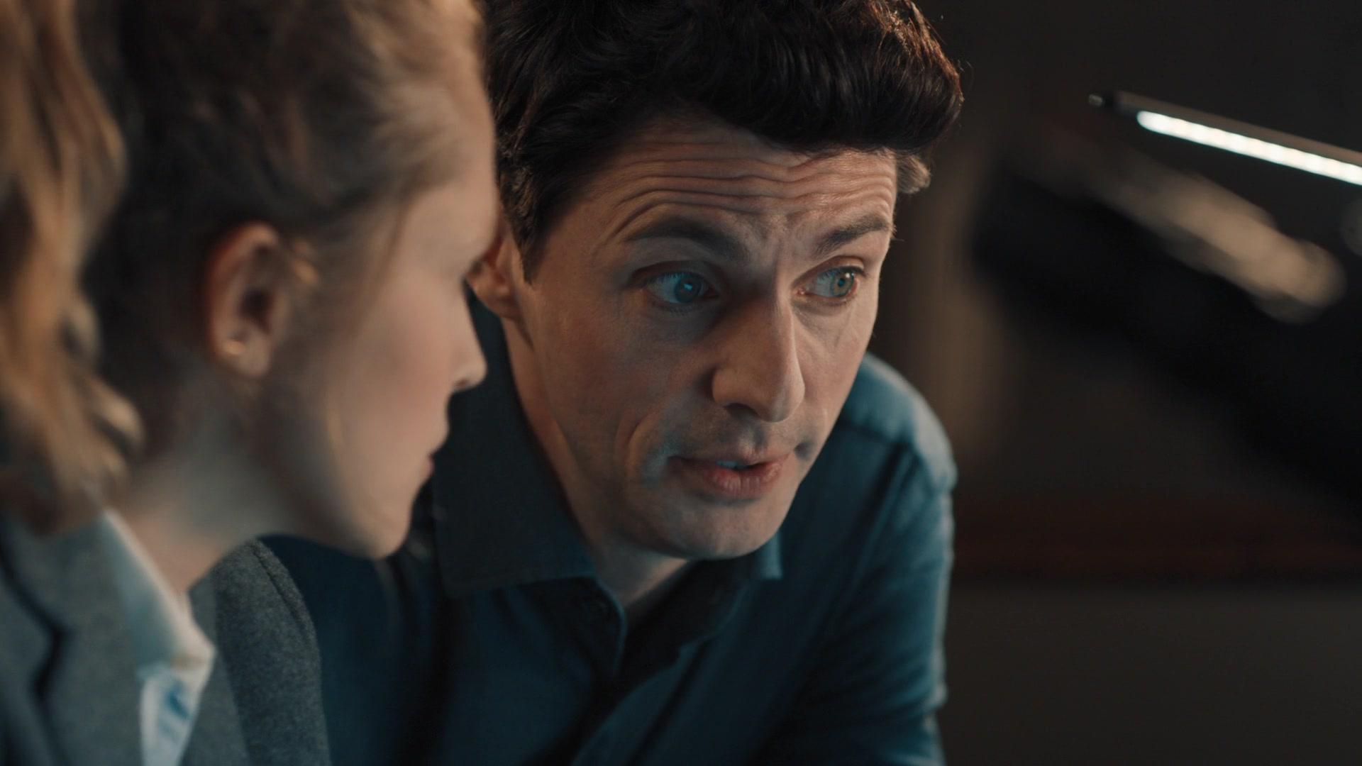 A_Discovery_of_Witches_S01E02_1080p_ATP_5641.jpg A_Discovery_of_Witches_S01E02_1080p_ATP_5641.jpg