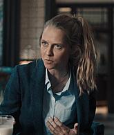A_Discovery_of_Witches_S01E02_1080p_ATP_1964.jpg