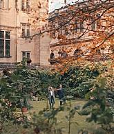 A_Discovery_of_Witches_S01E02_1080p_ATP_5806.jpg