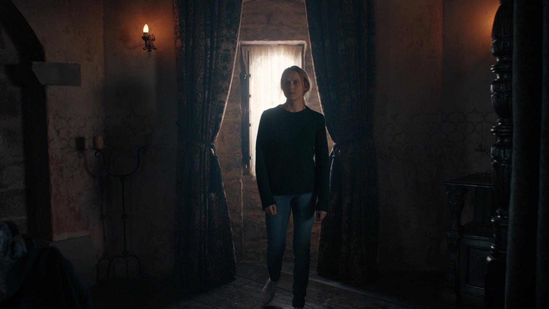 A_Discovery_of_Witches_S01E04_1080p_ATP_0505.jpg