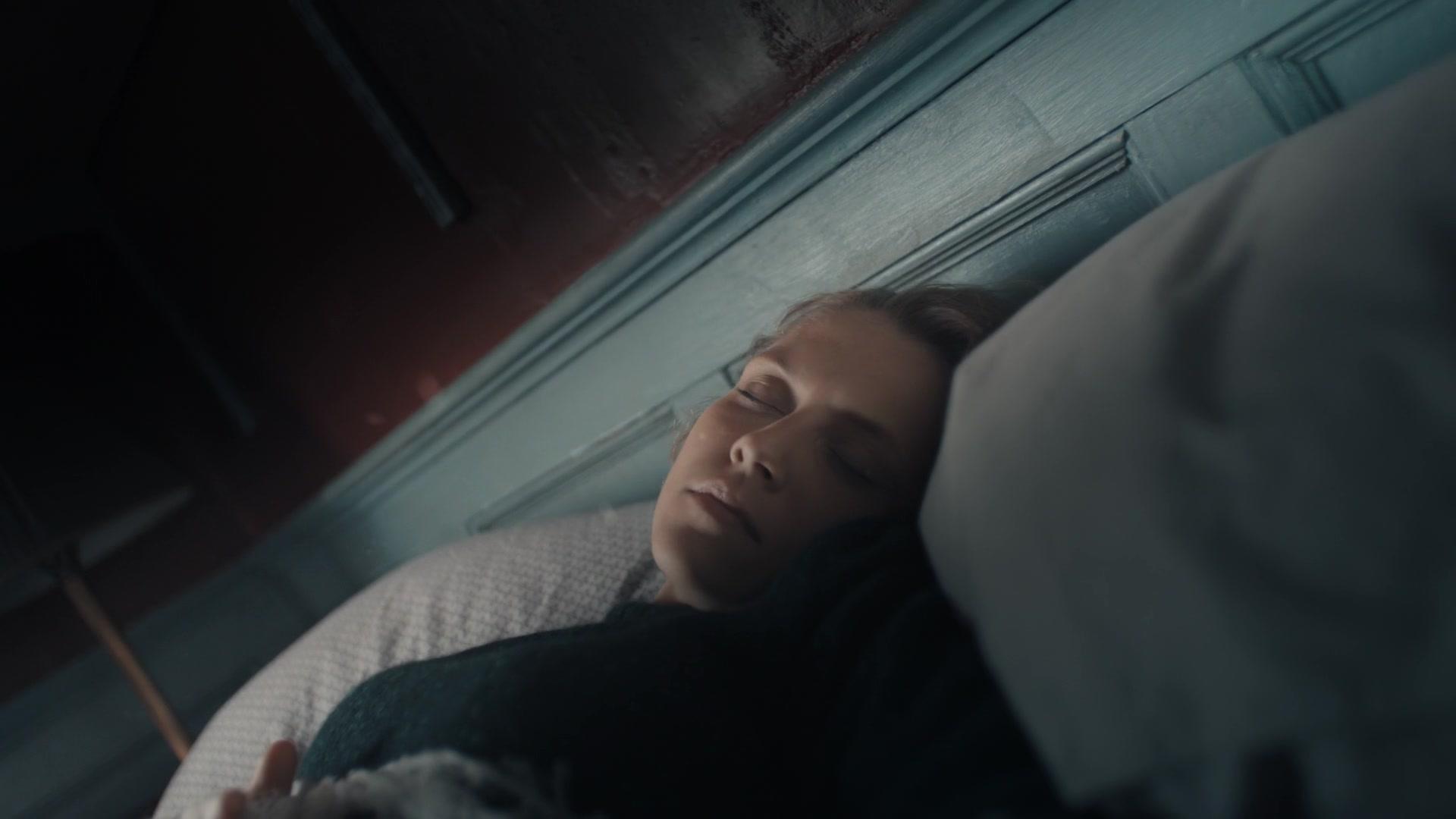 A_Discovery_of_Witches_S01E04_1080p_ATP_1063.jpg