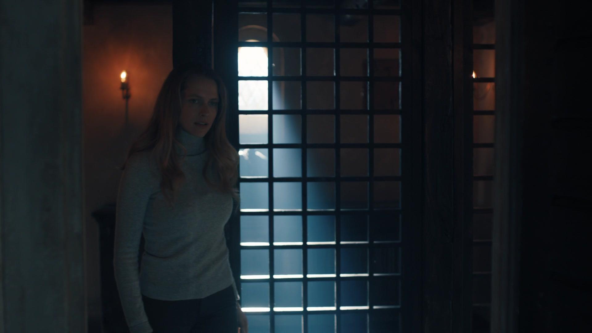 A_Discovery_of_Witches_S01E04_1080p_ATP_3734.jpg