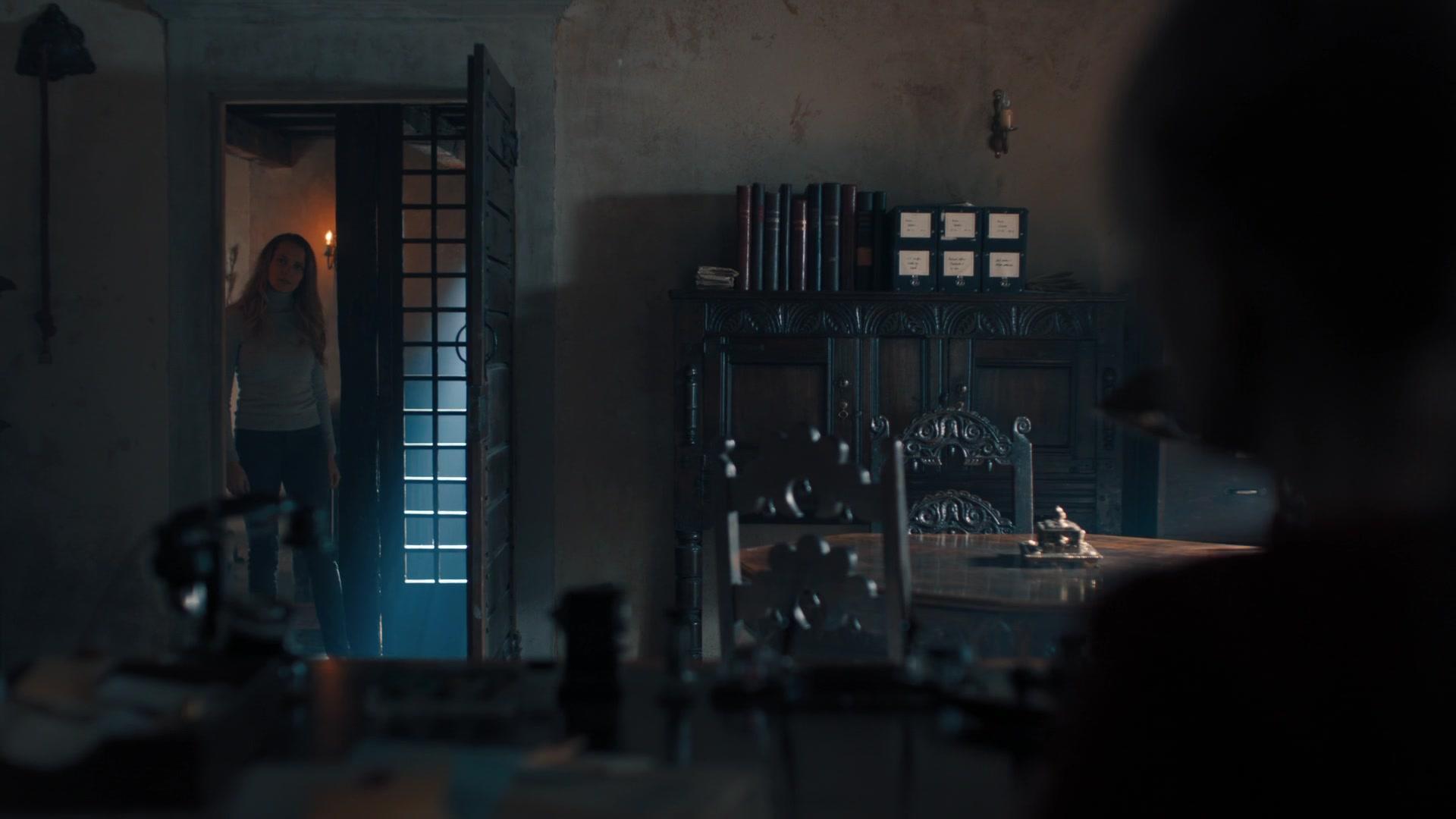 A_Discovery_of_Witches_S01E04_1080p_ATP_3745.jpg