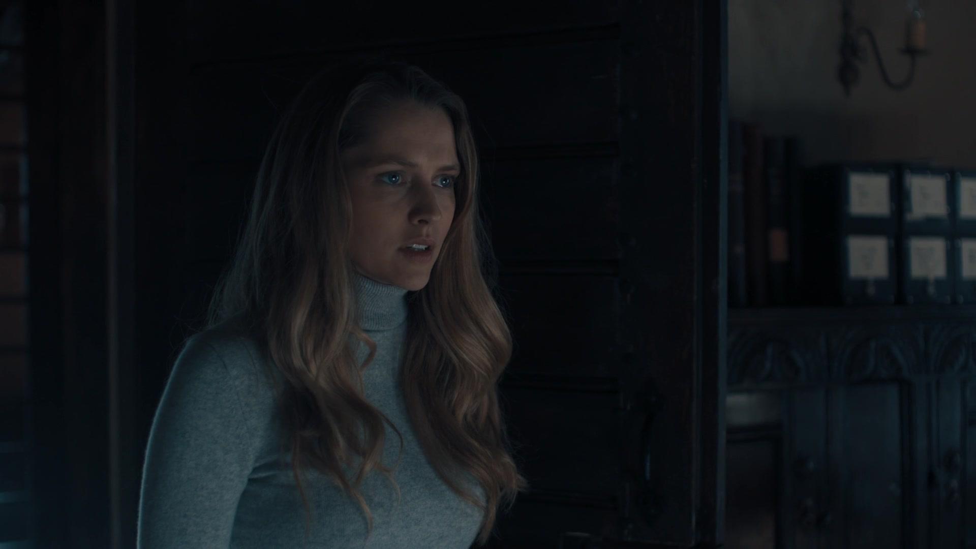 A_Discovery_of_Witches_S01E04_1080p_ATP_3819.jpg