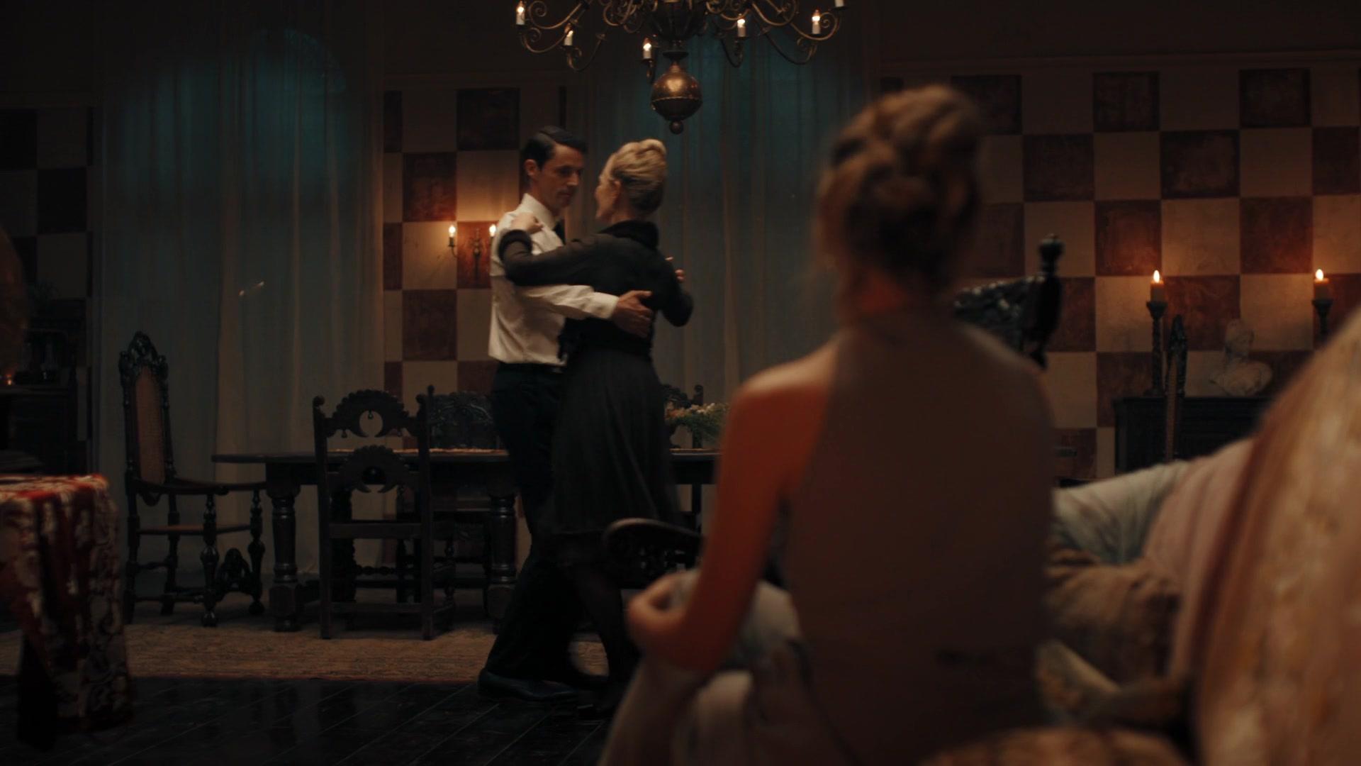 A_Discovery_of_Witches_S01E04_1080p_ATP_4217.jpg