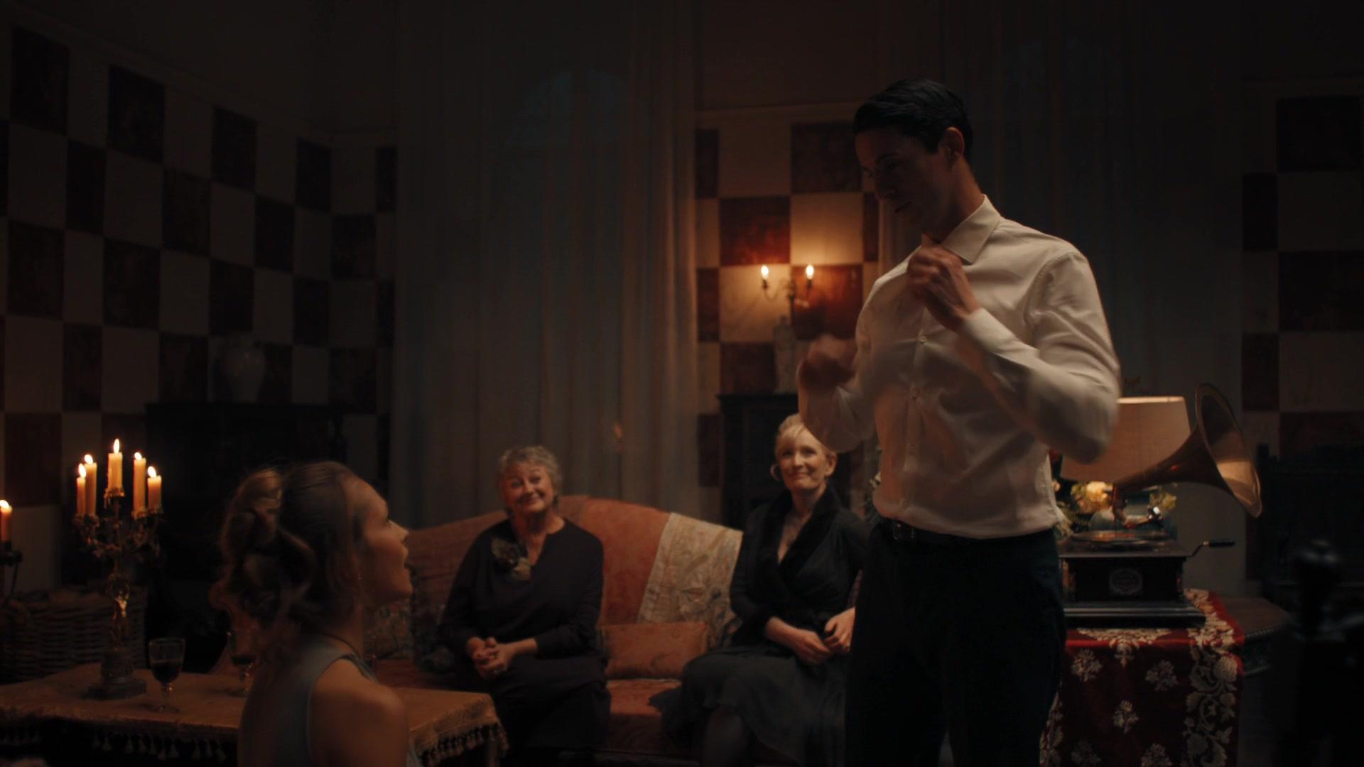 A_Discovery_of_Witches_S01E04_1080p_ATP_4291.jpg