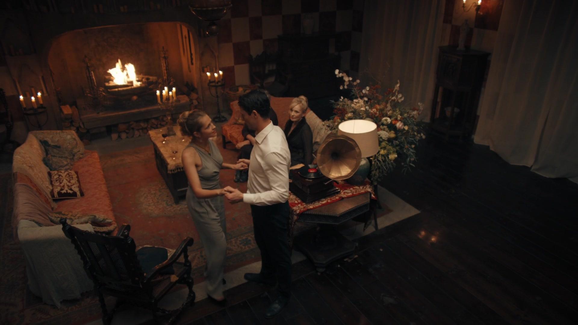 A_Discovery_of_Witches_S01E04_1080p_ATP_4309.jpg