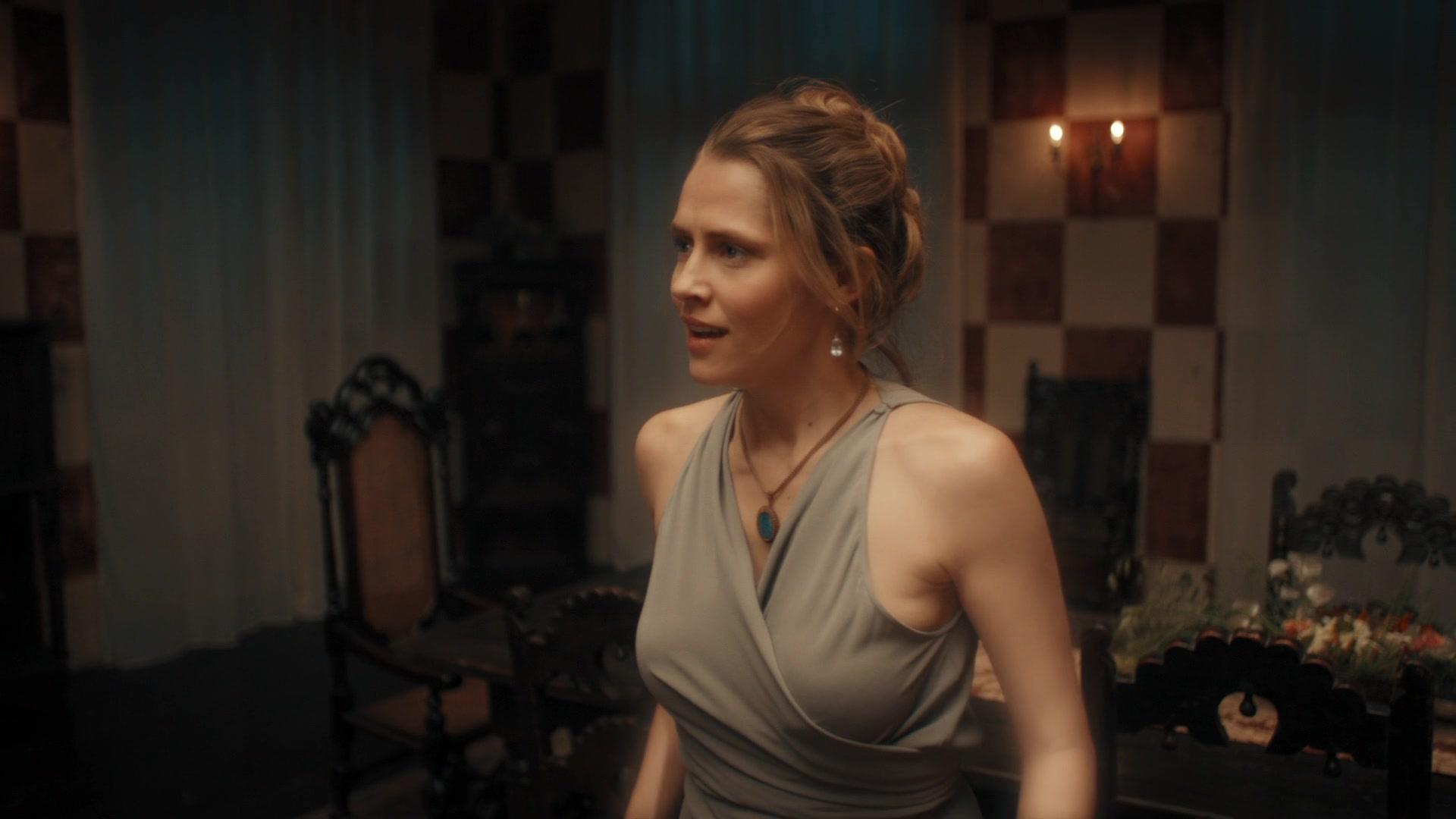 A_Discovery_of_Witches_S01E04_1080p_ATP_4445.jpg