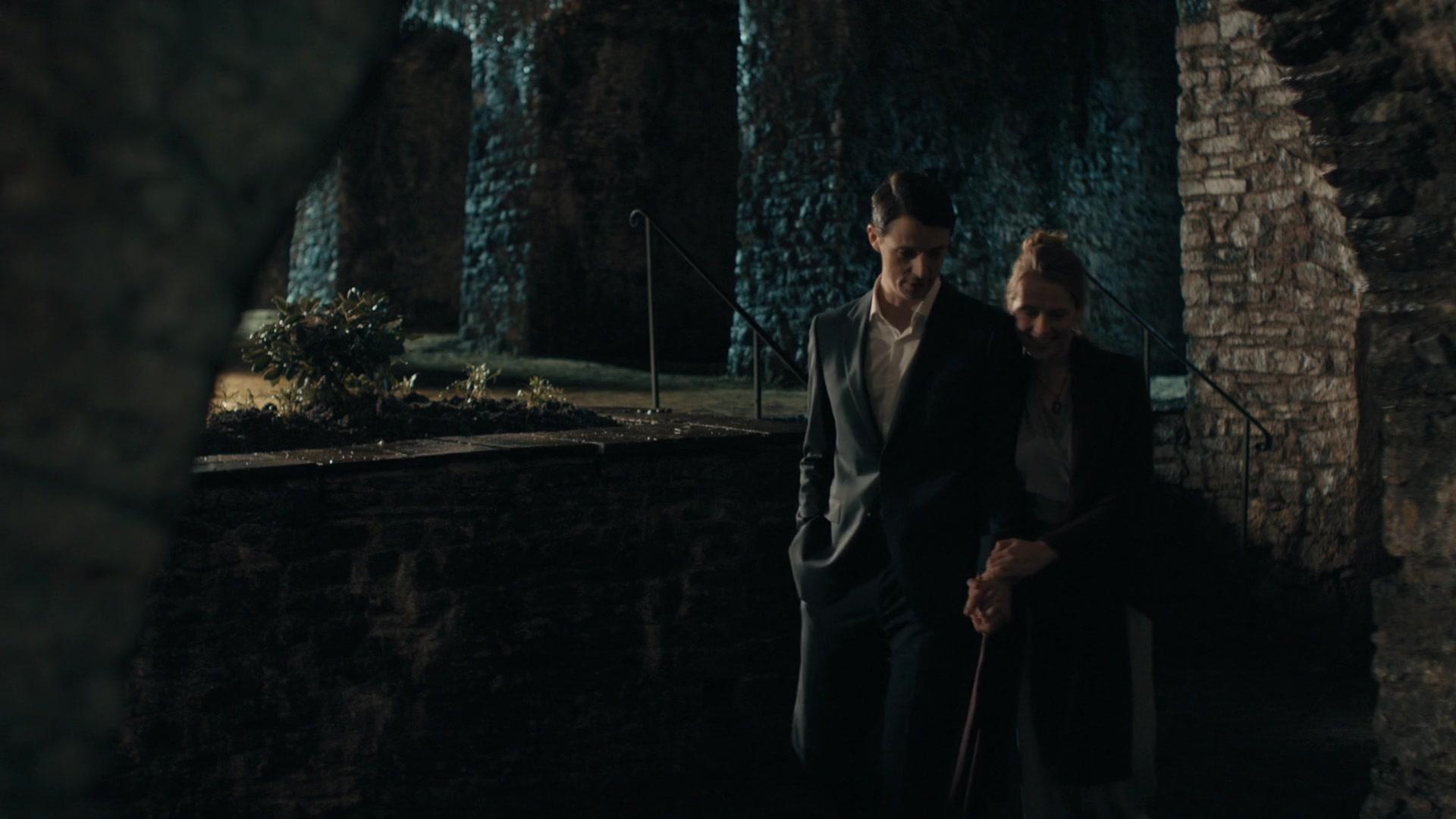 A_Discovery_of_Witches_S01E04_1080p_ATP_4848.jpg