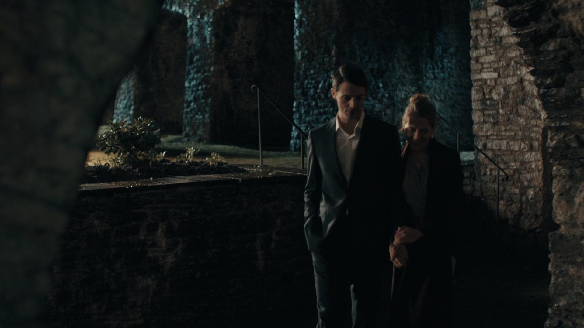A_Discovery_of_Witches_S01E04_1080p_ATP_4849.jpg