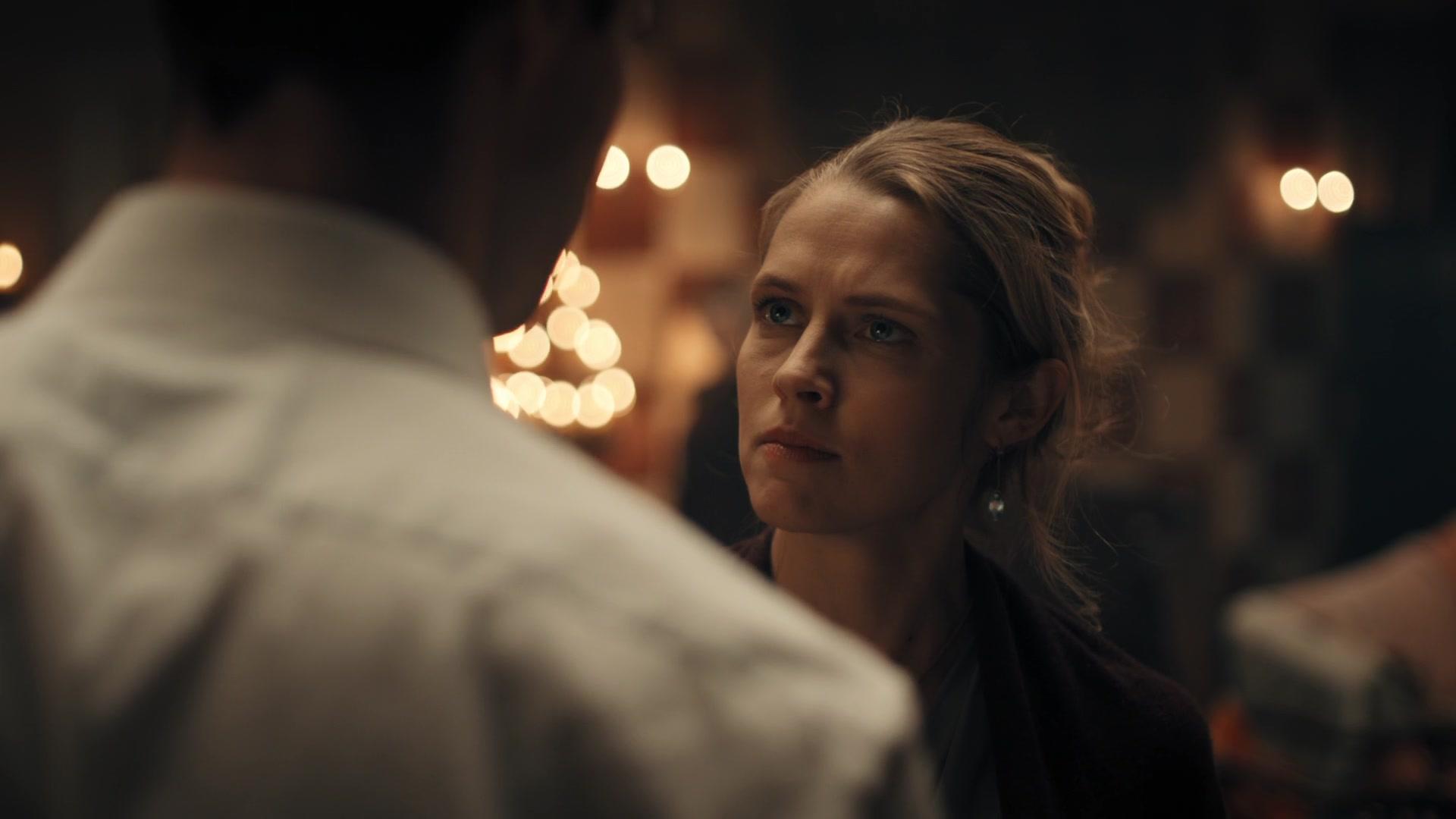 A_Discovery_of_Witches_S01E04_1080p_ATP_5688.jpg