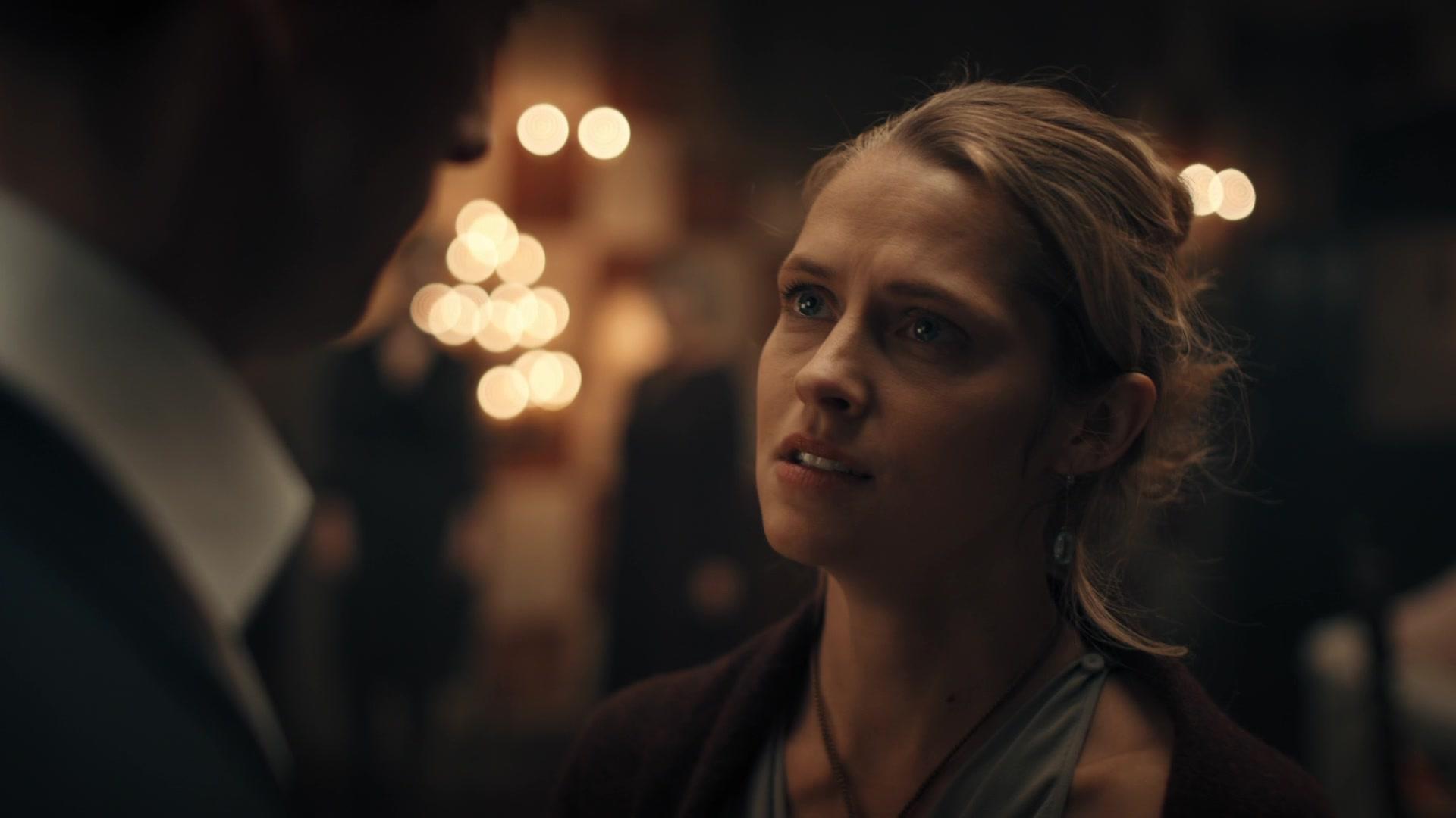 A_Discovery_of_Witches_S01E04_1080p_ATP_5916.jpg